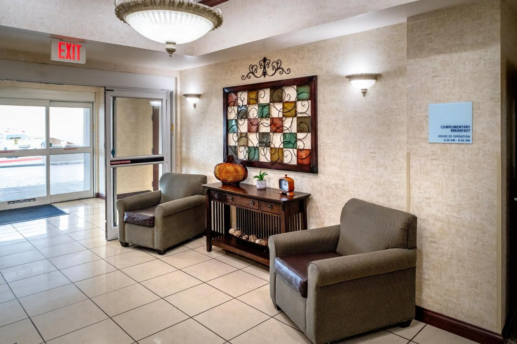 Property building in Holiday Inn Express and Suites Hazard by IHG