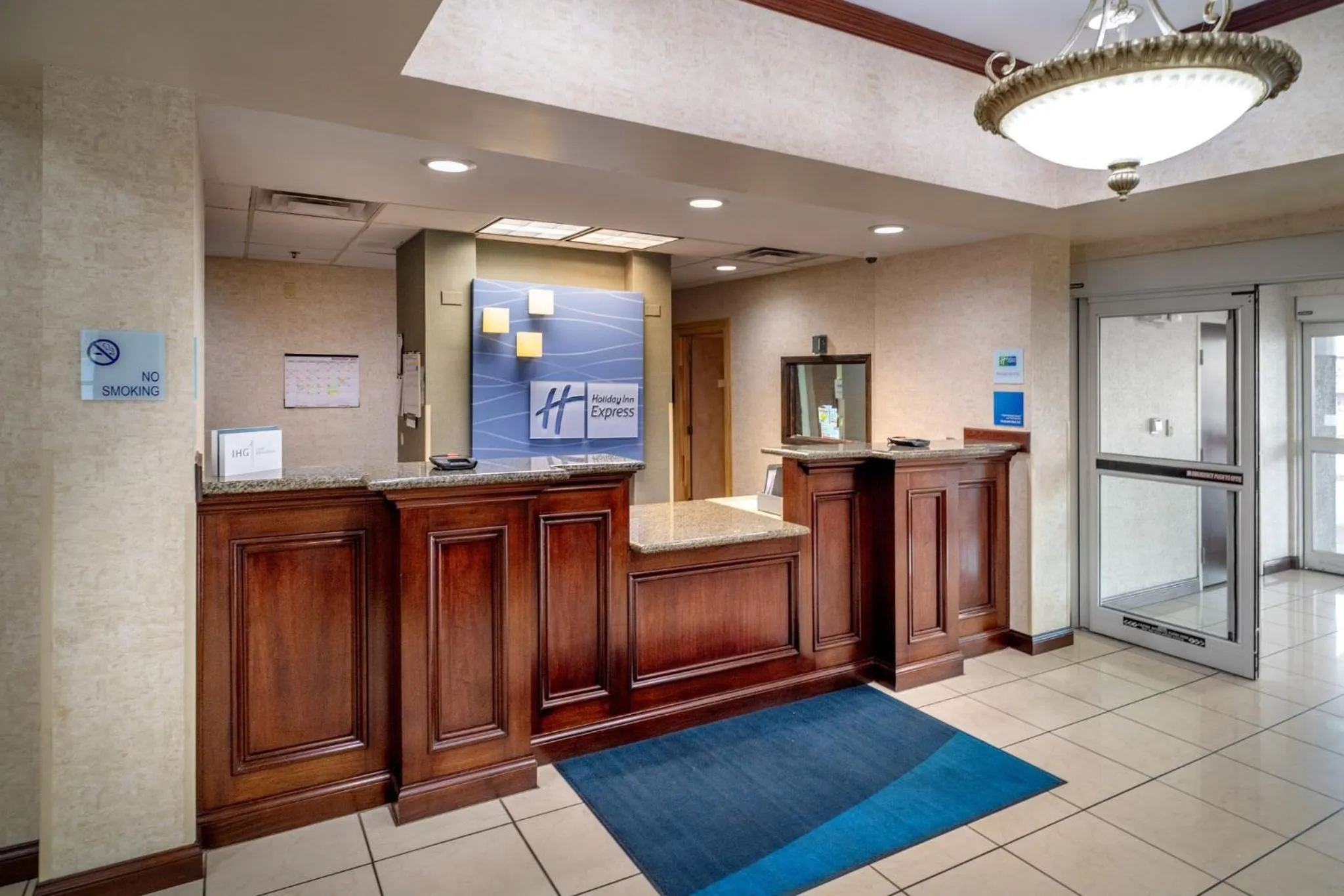 Property building in Holiday Inn Express and Suites Hazard by IHG