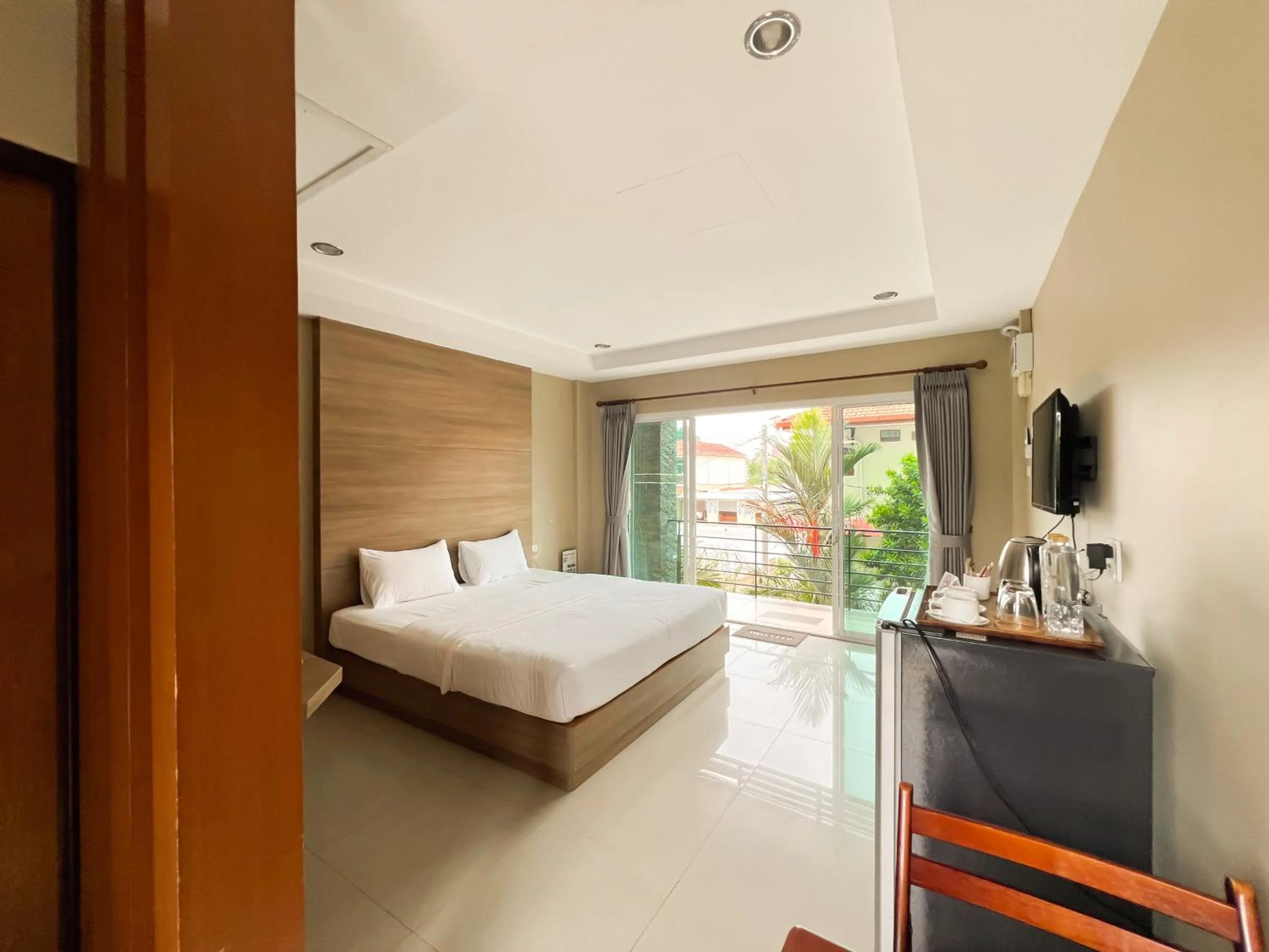 Bed in Tachang Airport Hotel