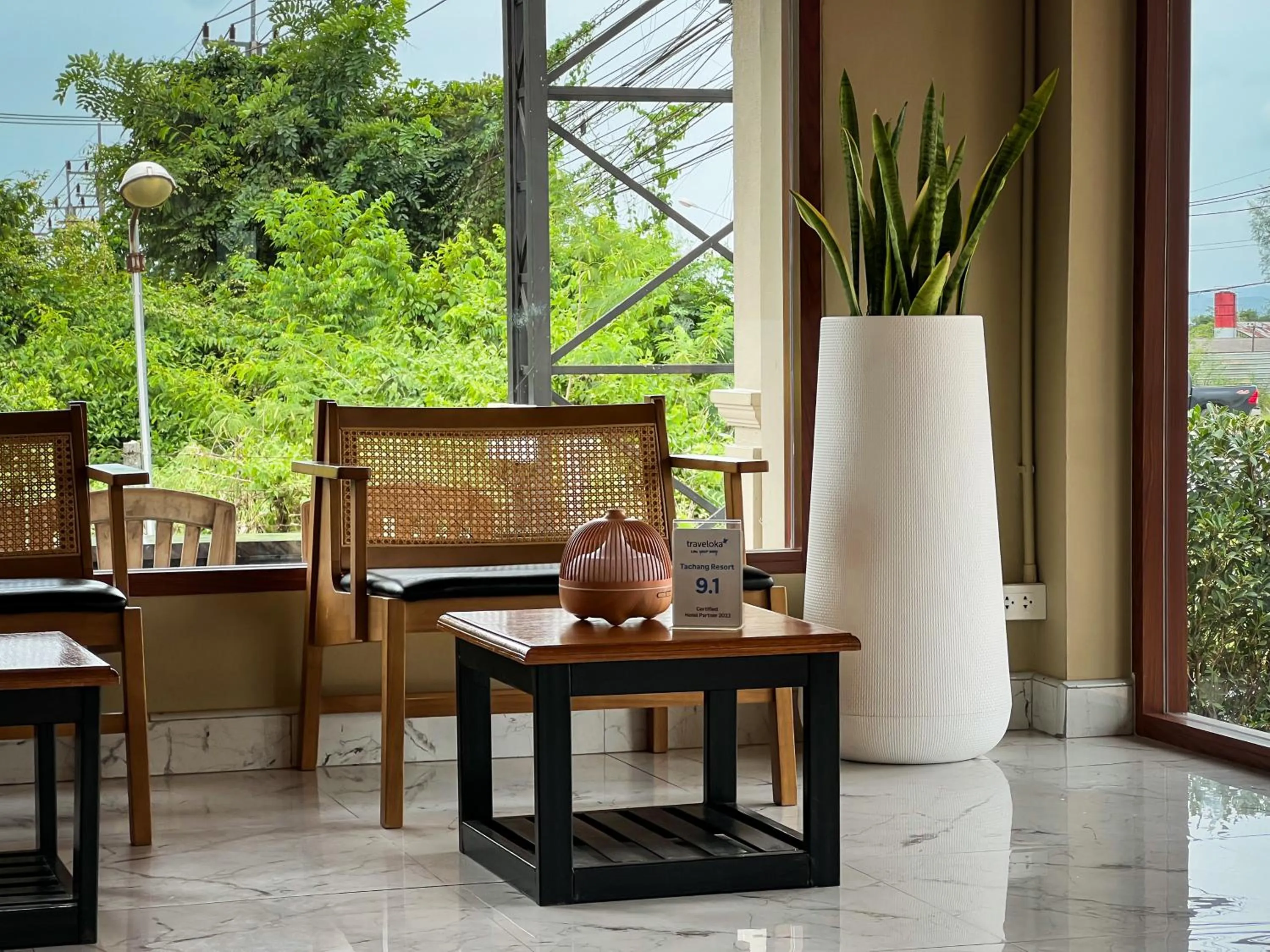 Facade/entrance in Tachang Airport Hotel