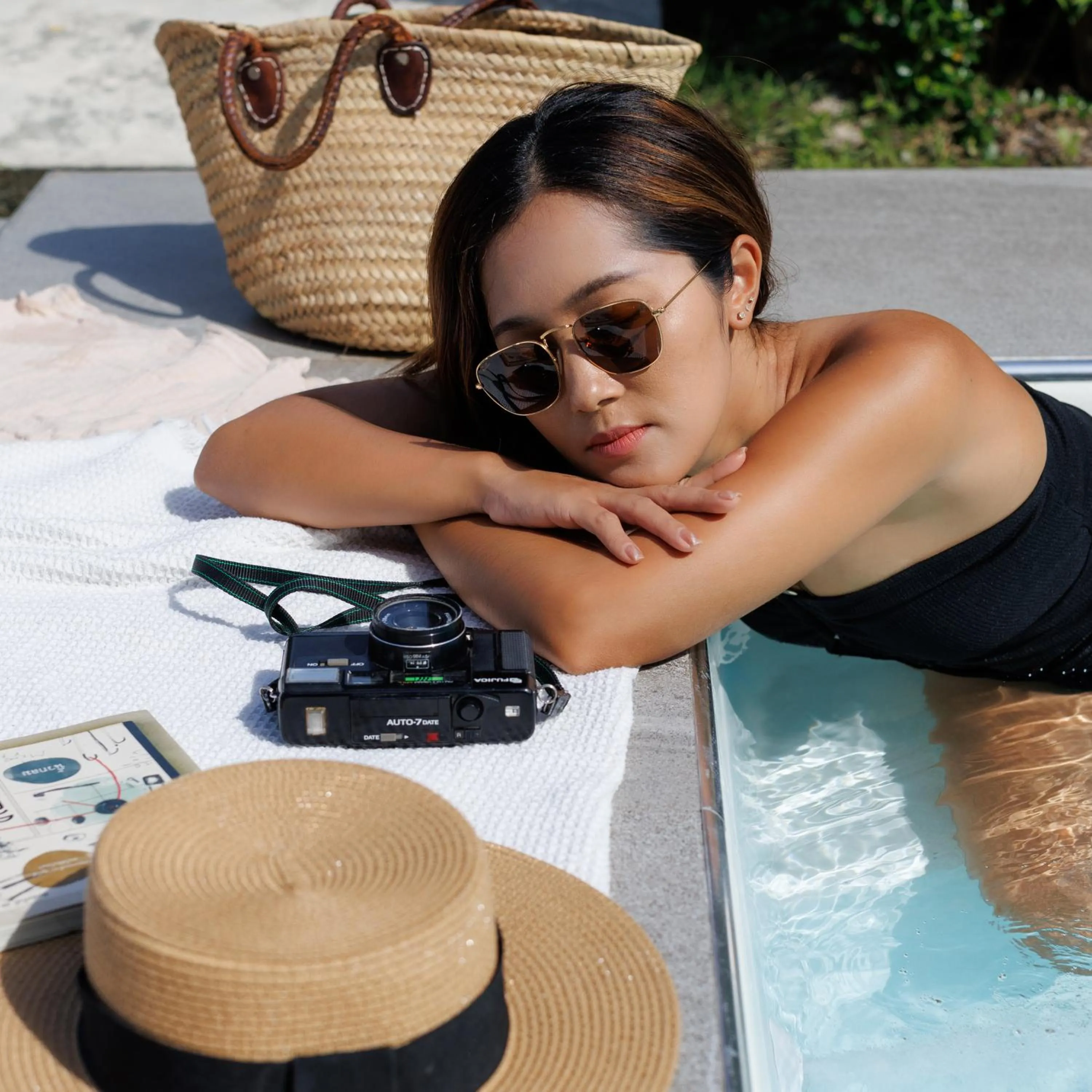 Swimming pool in Tachang Airport Hotel