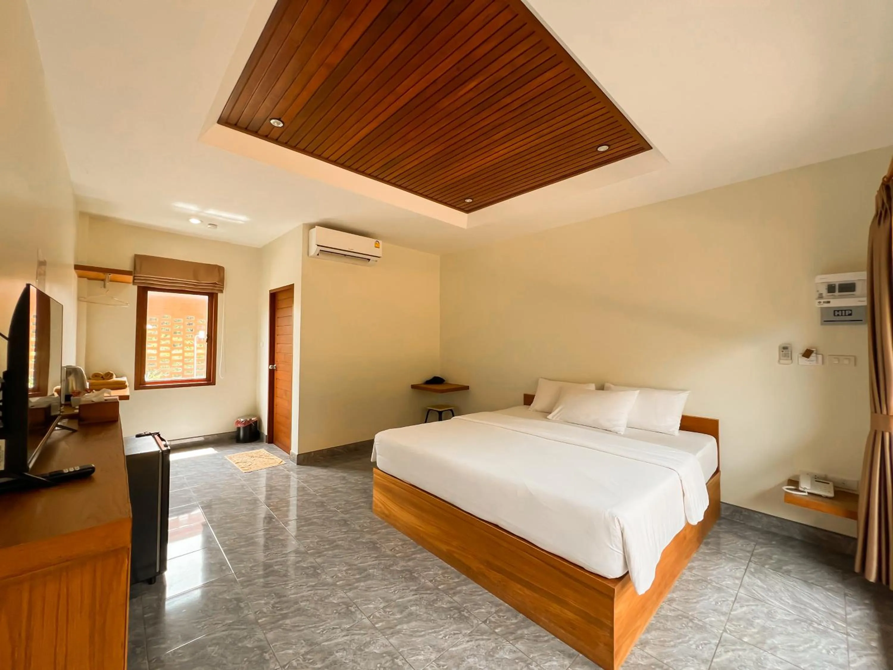 Bed in Tachang Airport Hotel