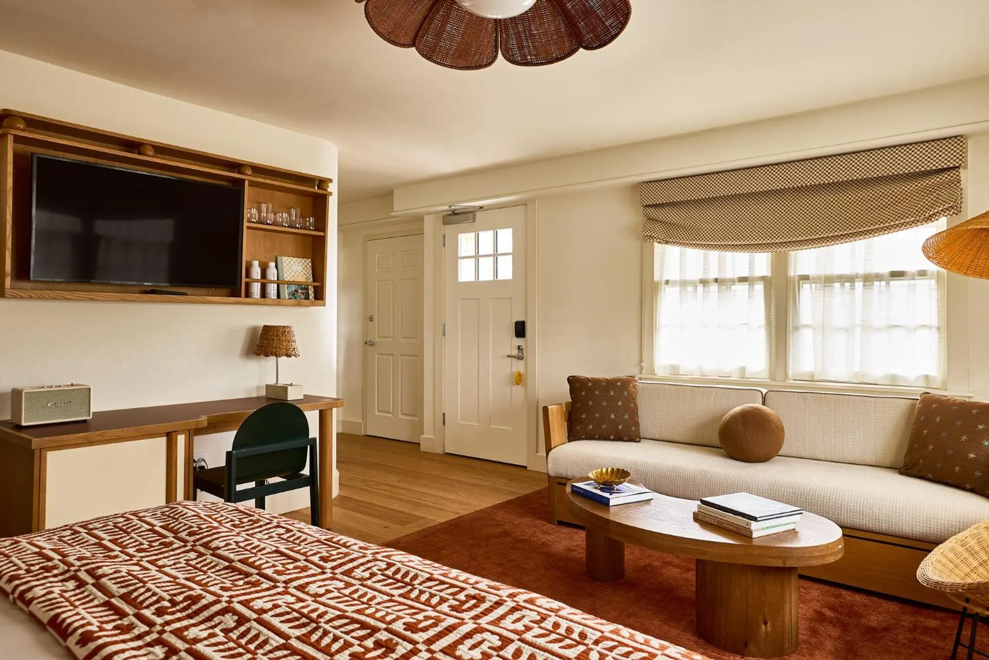 TV and multimedia in Beachside on Nantucket