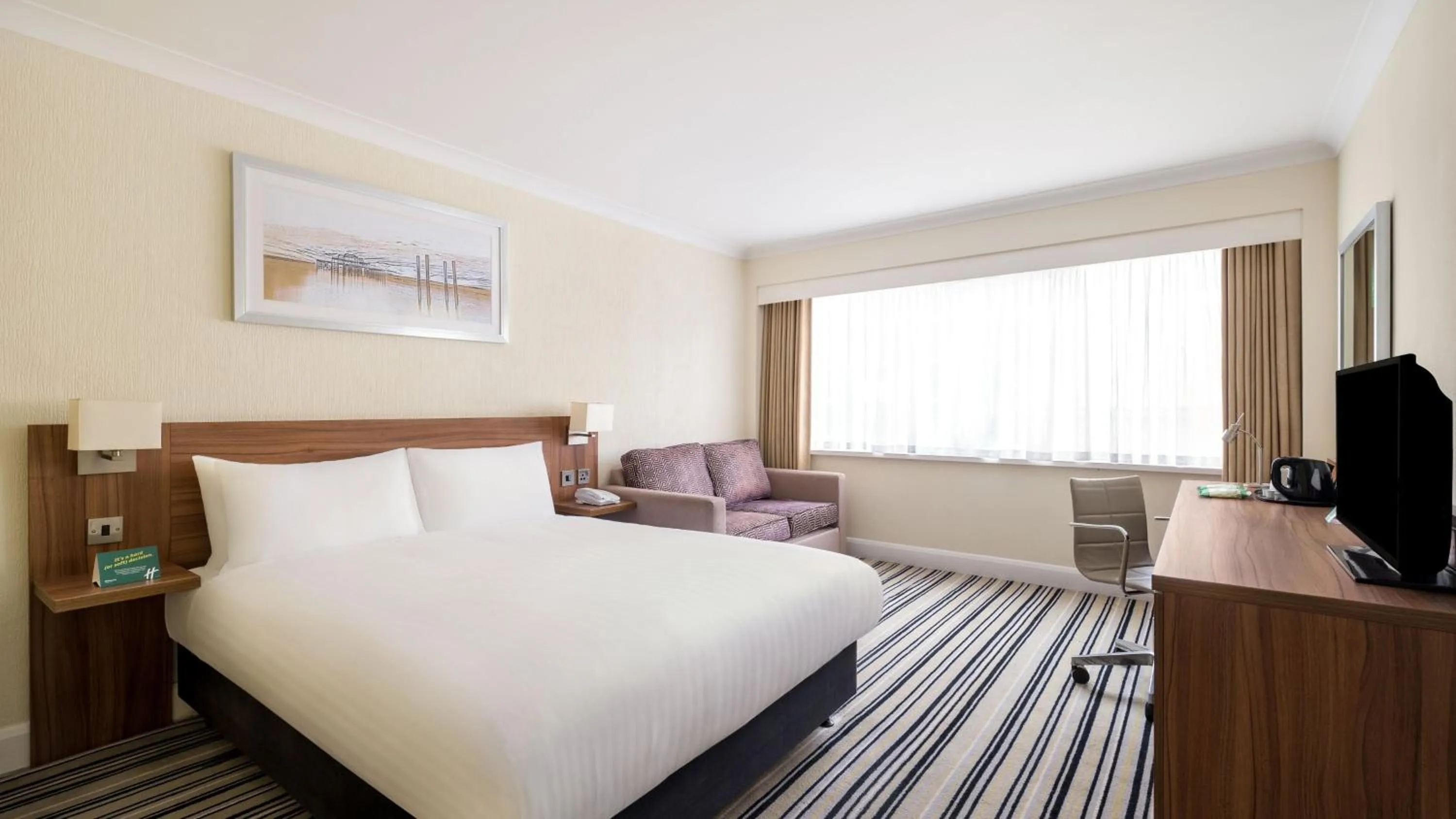 Bed in Holiday Inn Ipswich by IHG