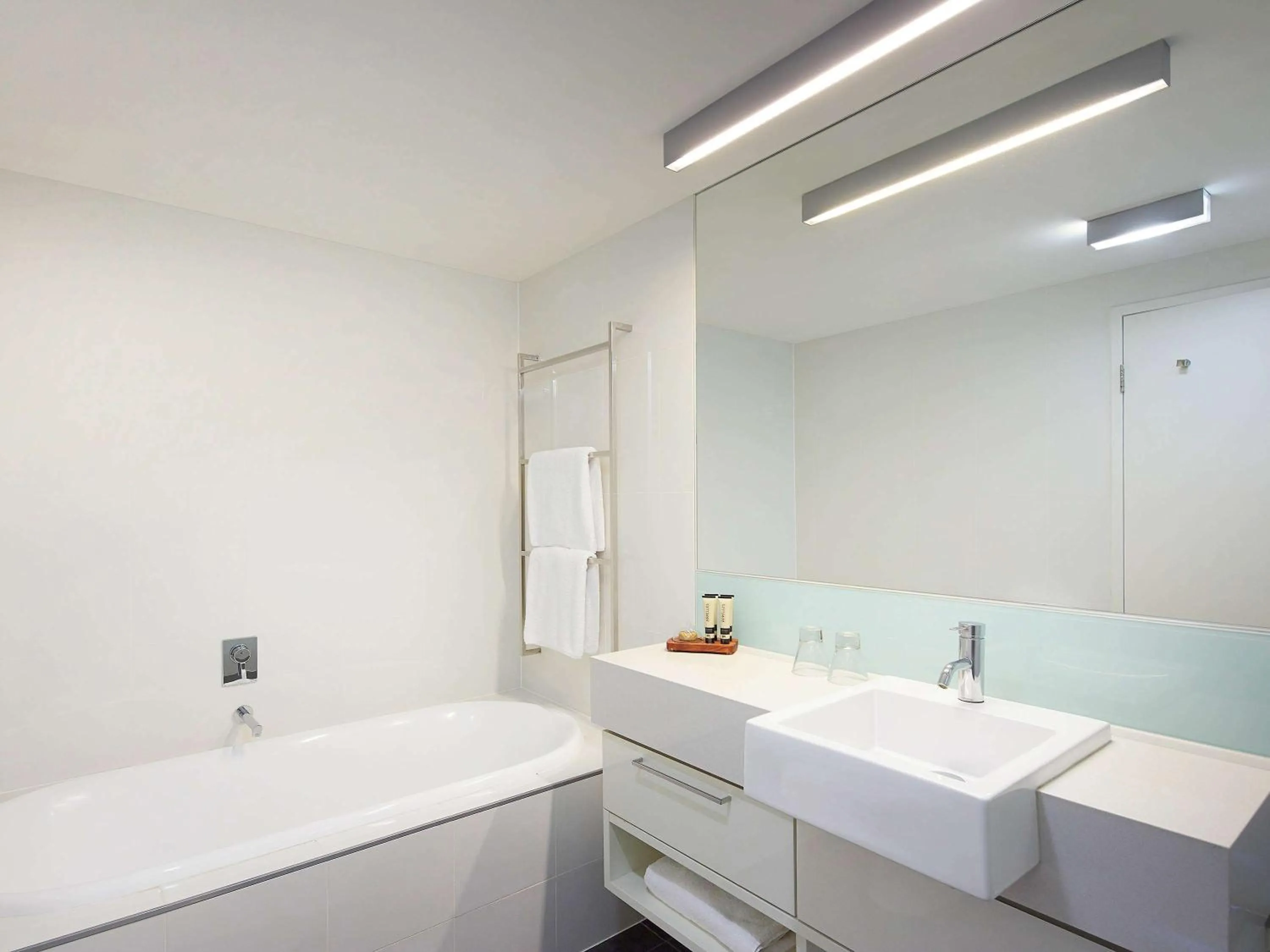 Photo of the whole room in East Perth Suites Hotel