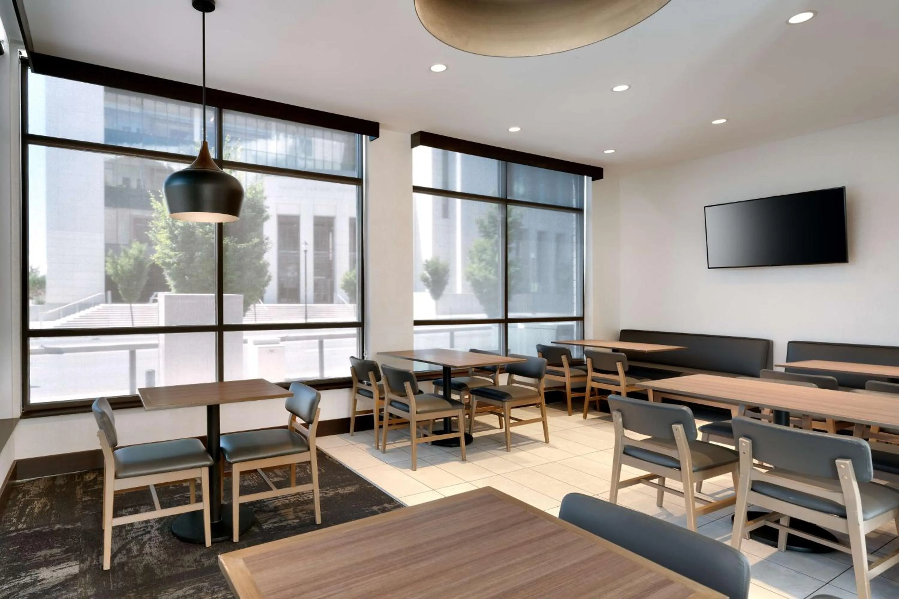 Restaurant/places to eat in Hyatt Place Provo
