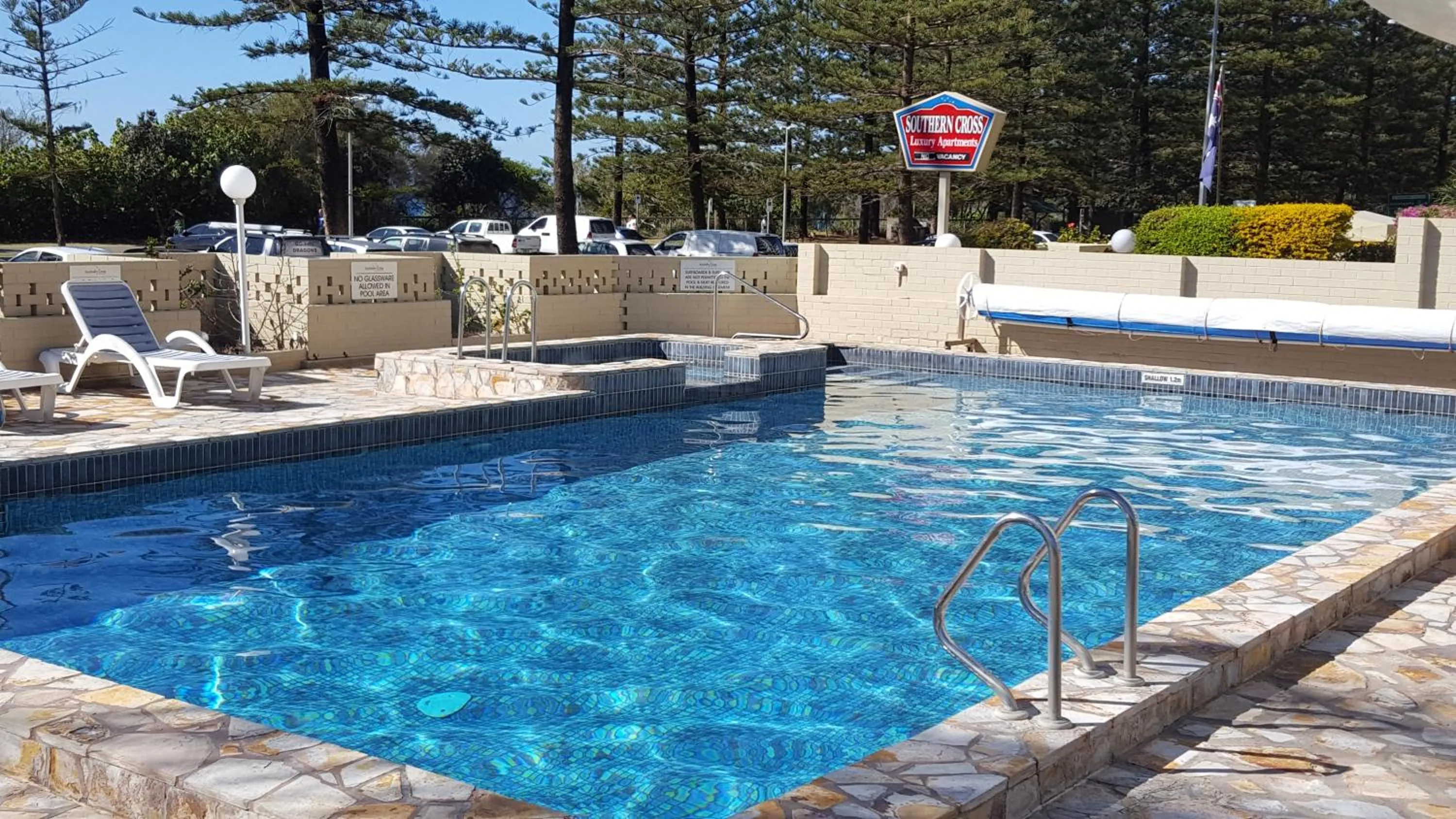 Swimming pool in Southern Cross Beachfront Holiday Apartments