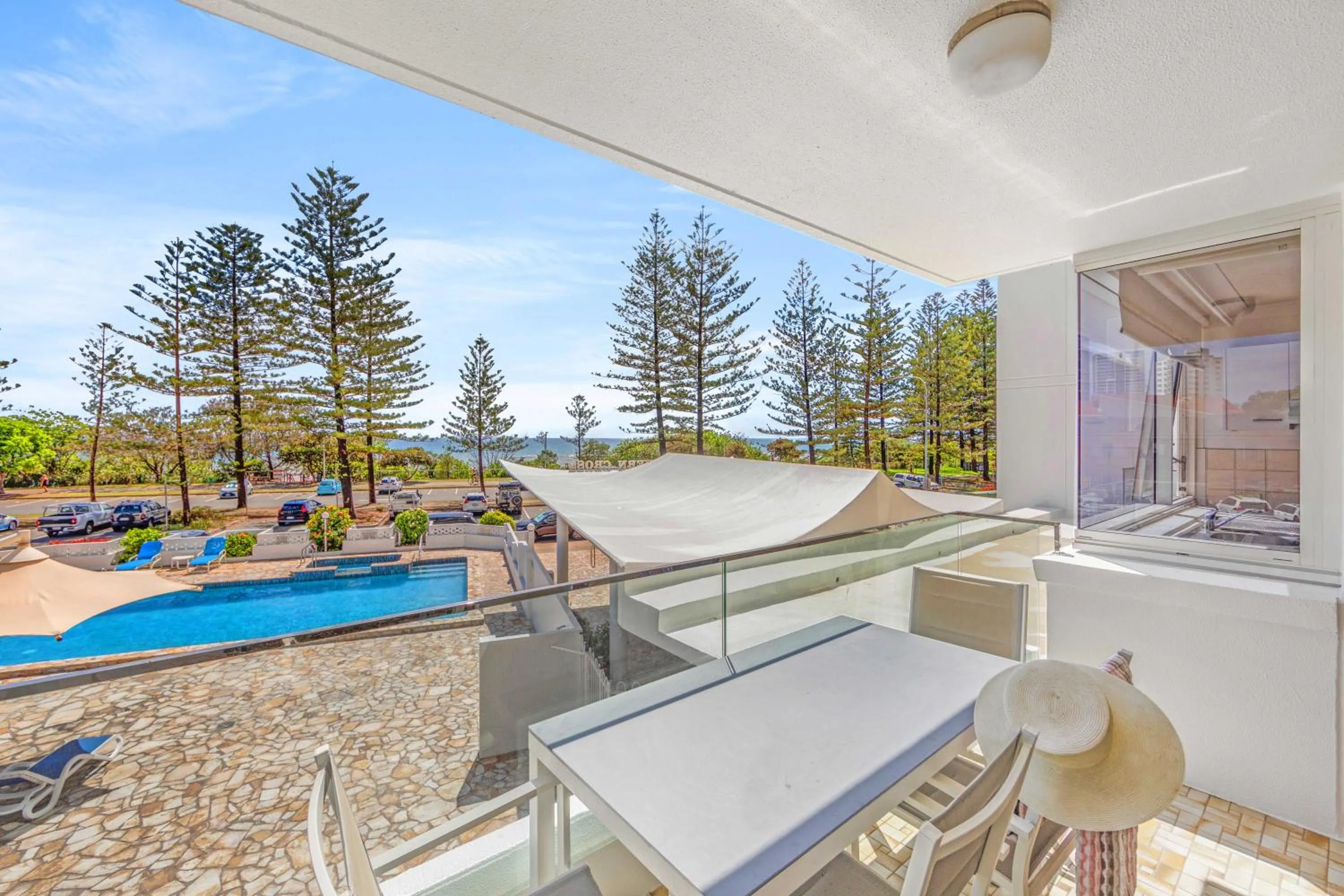 Southern Cross Beachfront Holiday Apartments