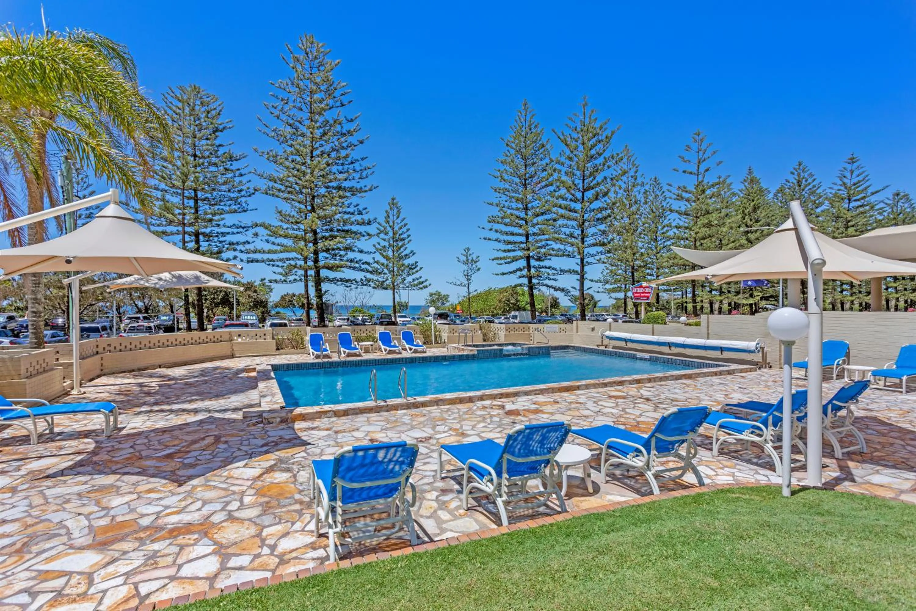Southern Cross Beachfront Holiday Apartments