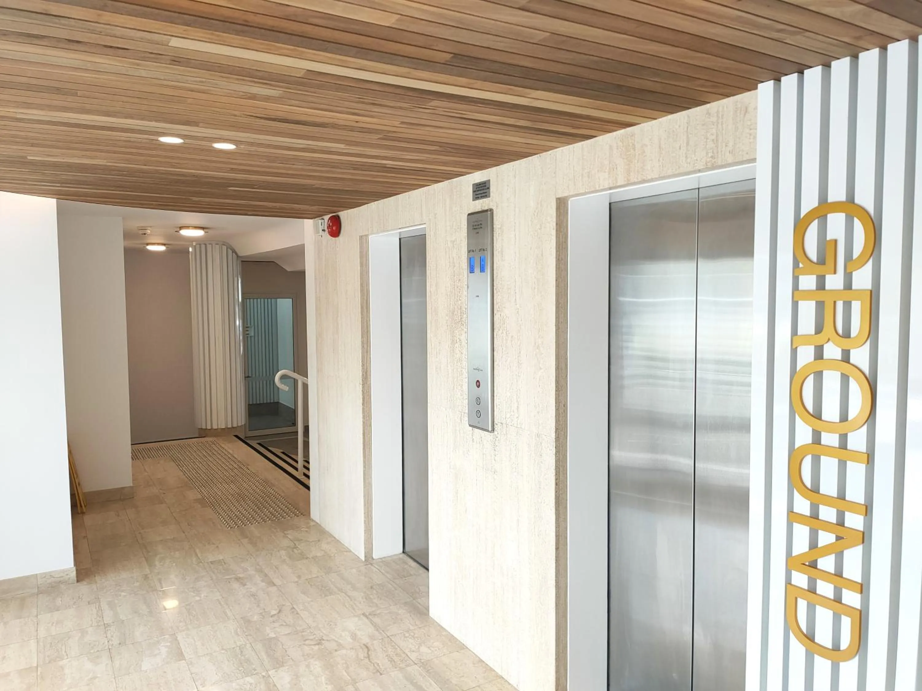 Southern Cross Beachfront Holiday Apartments