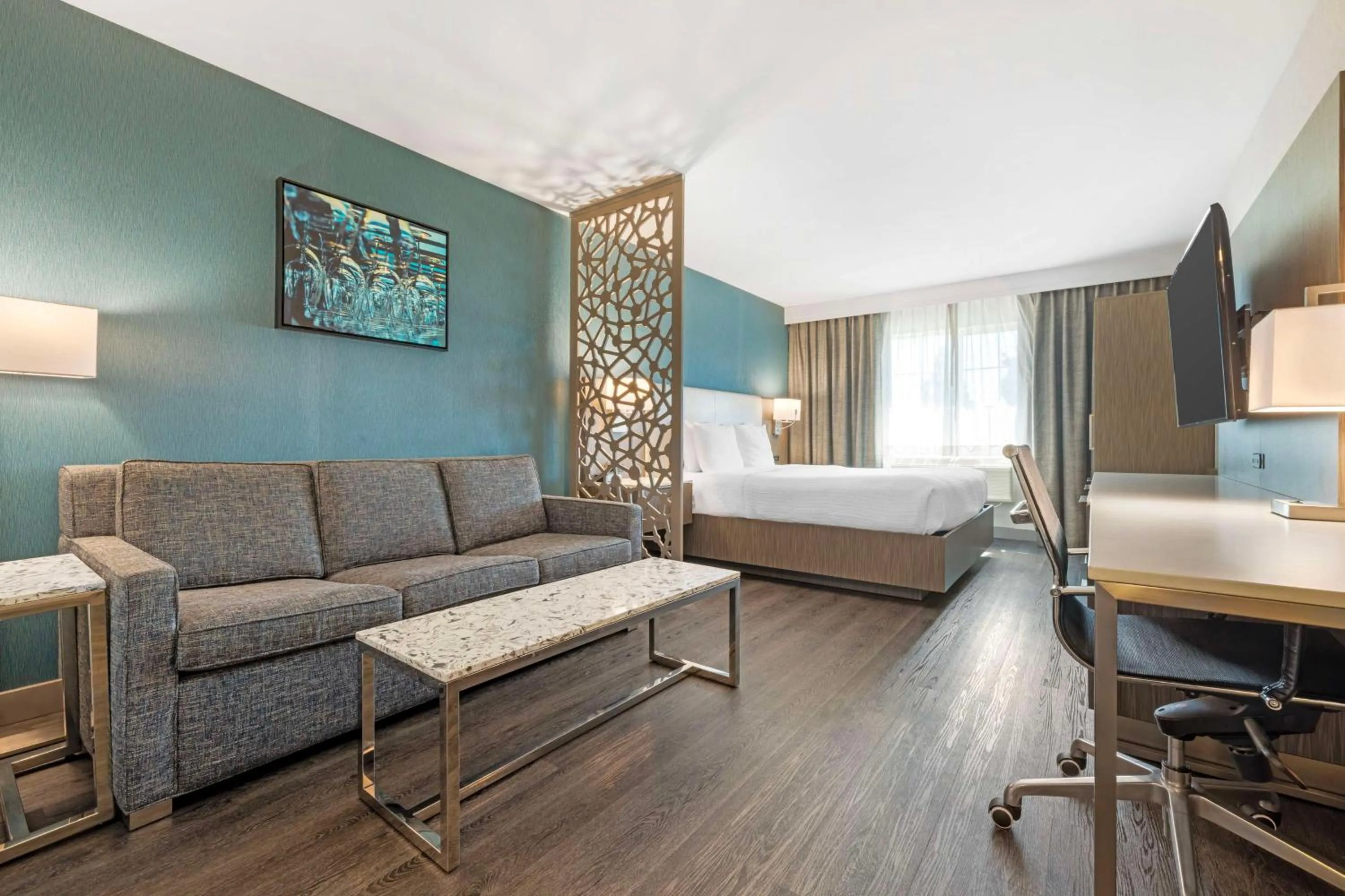 Bedroom, Bed in Best Western Plus Temecula Wine Country Hotel & Suites