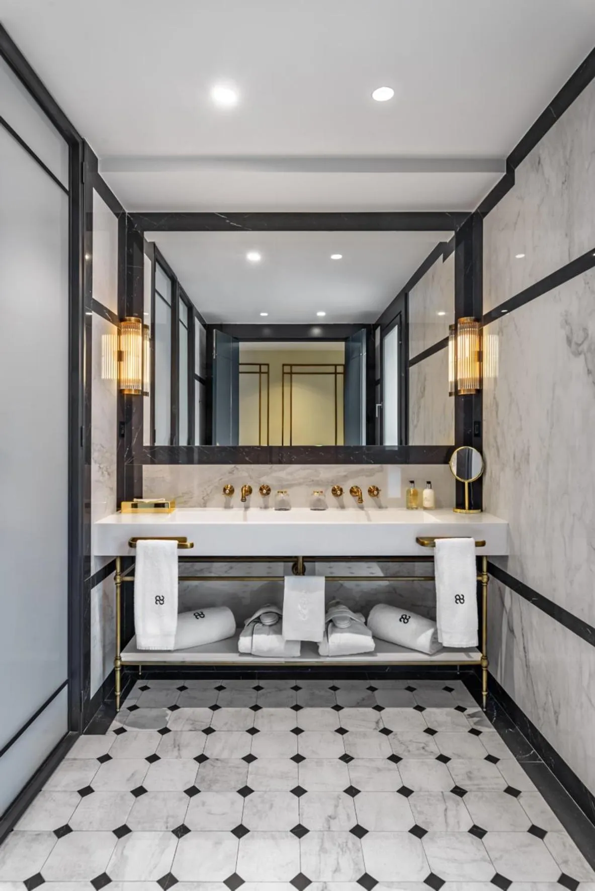 Bathroom in CoolRooms Palacio de Atocha