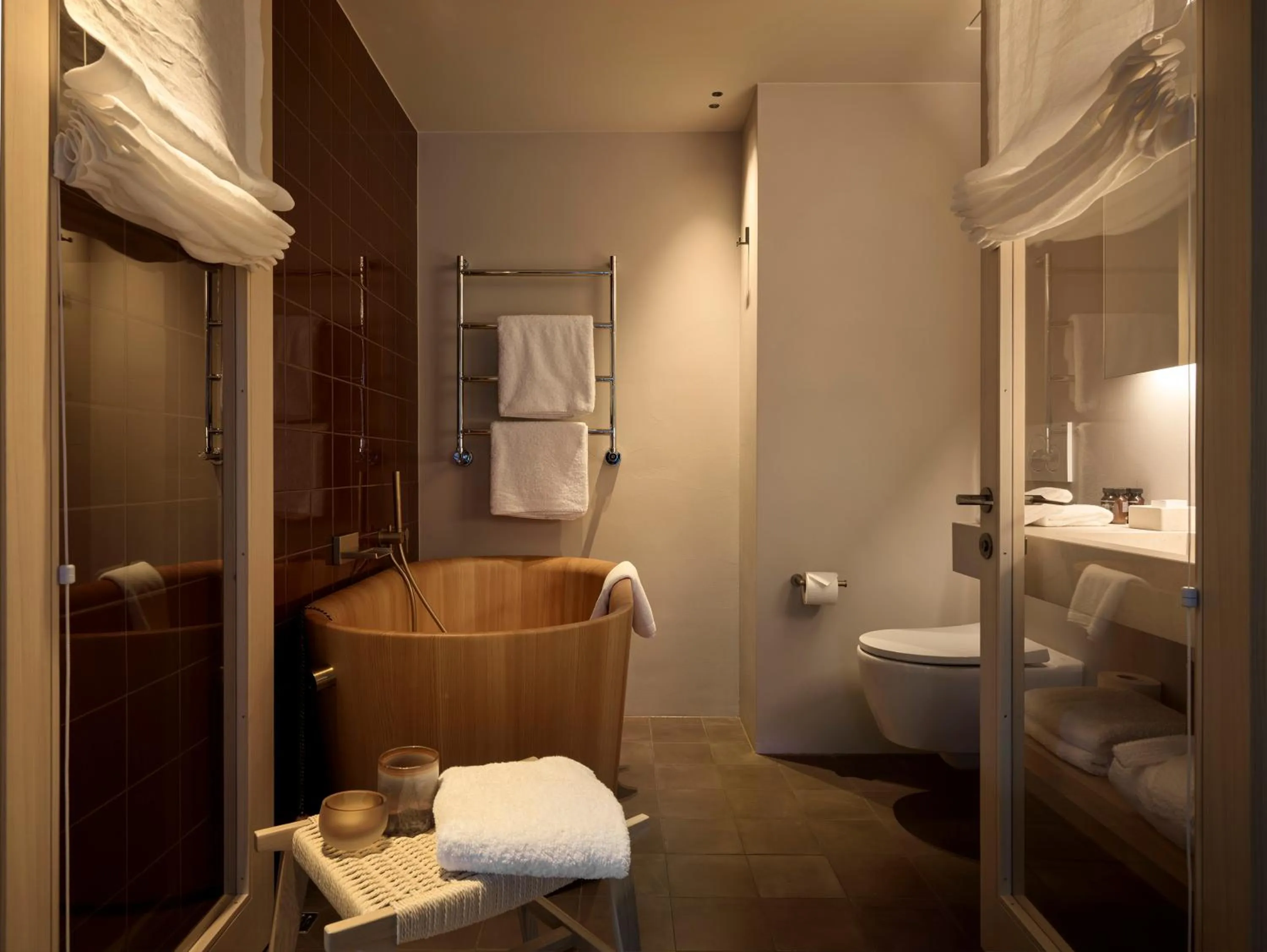 Bathroom, Bed in Hotel Schwarzwand