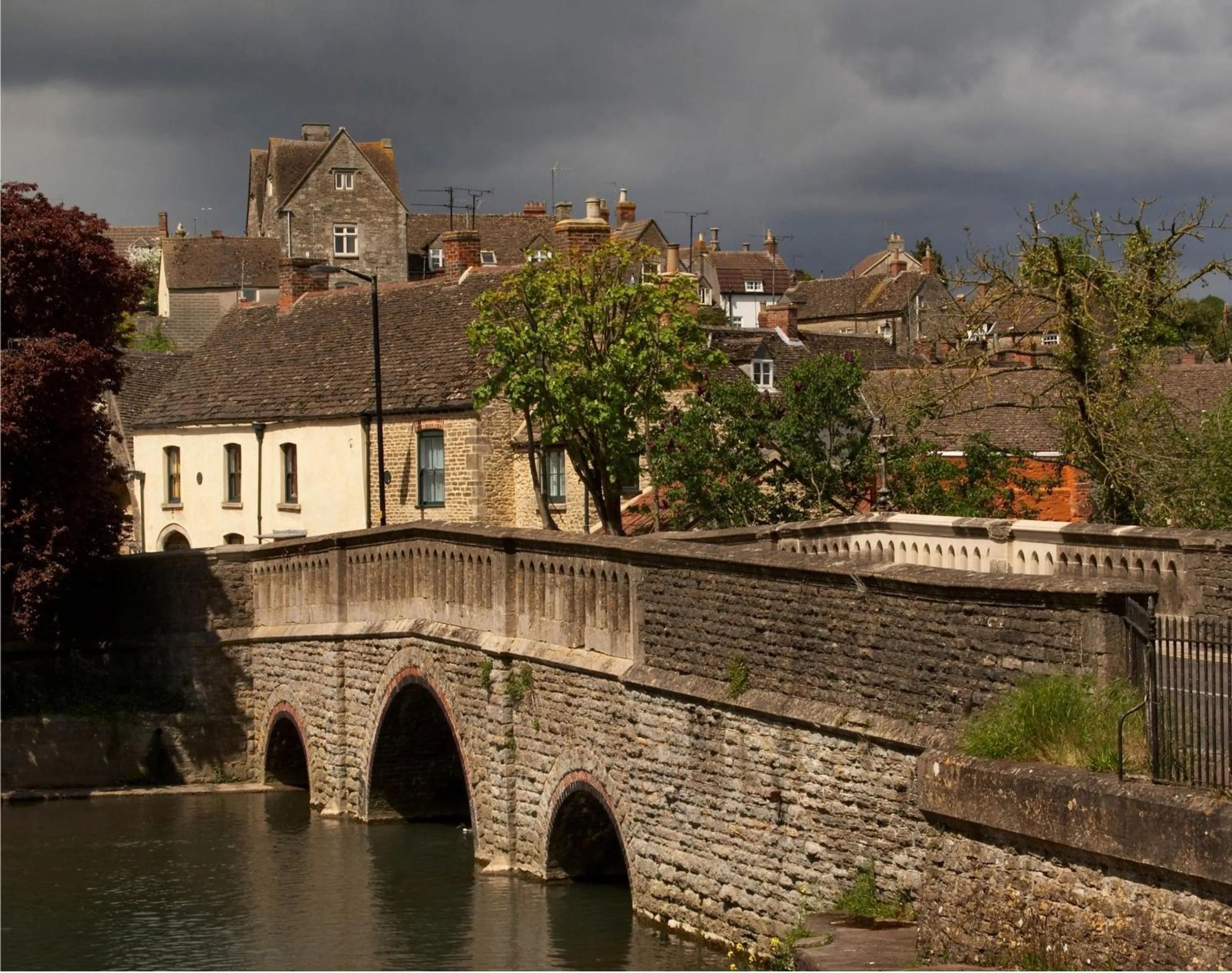 Property building in Pettifers Freehouse Hotel