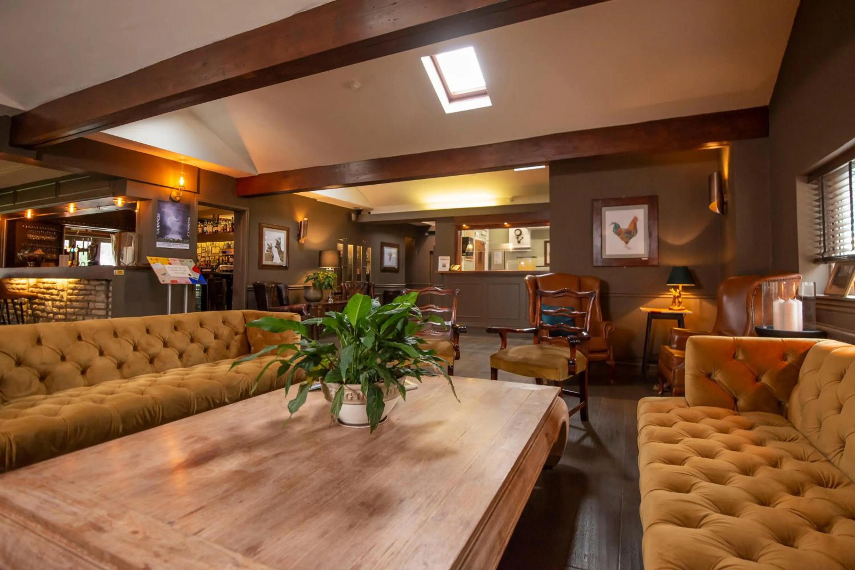 Living room in Pettifers Freehouse Hotel
