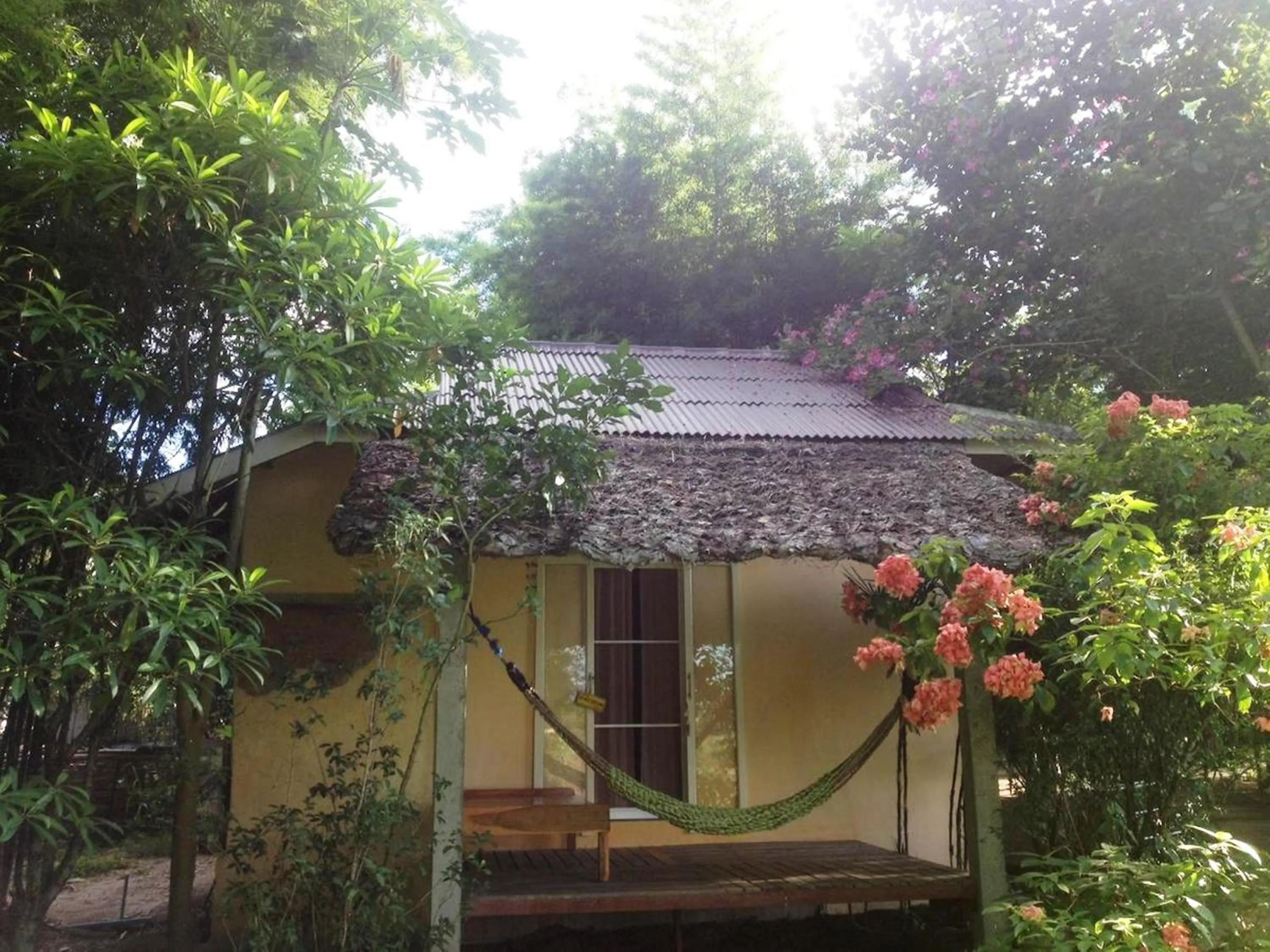 Facade/entrance in KuadKhonThoe Pai Cottage