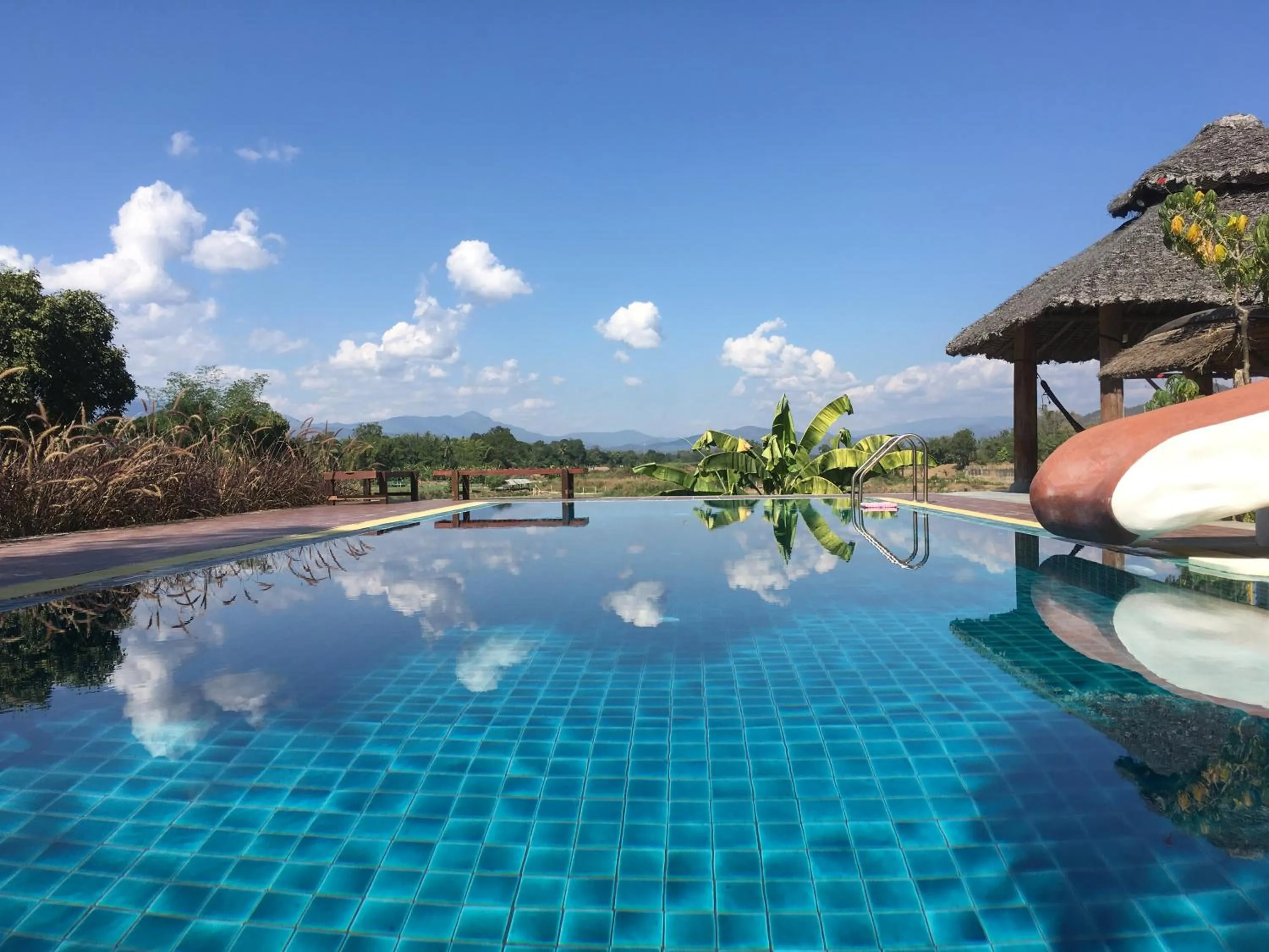 Swimming pool in KuadKhonThoe Pai Cottage