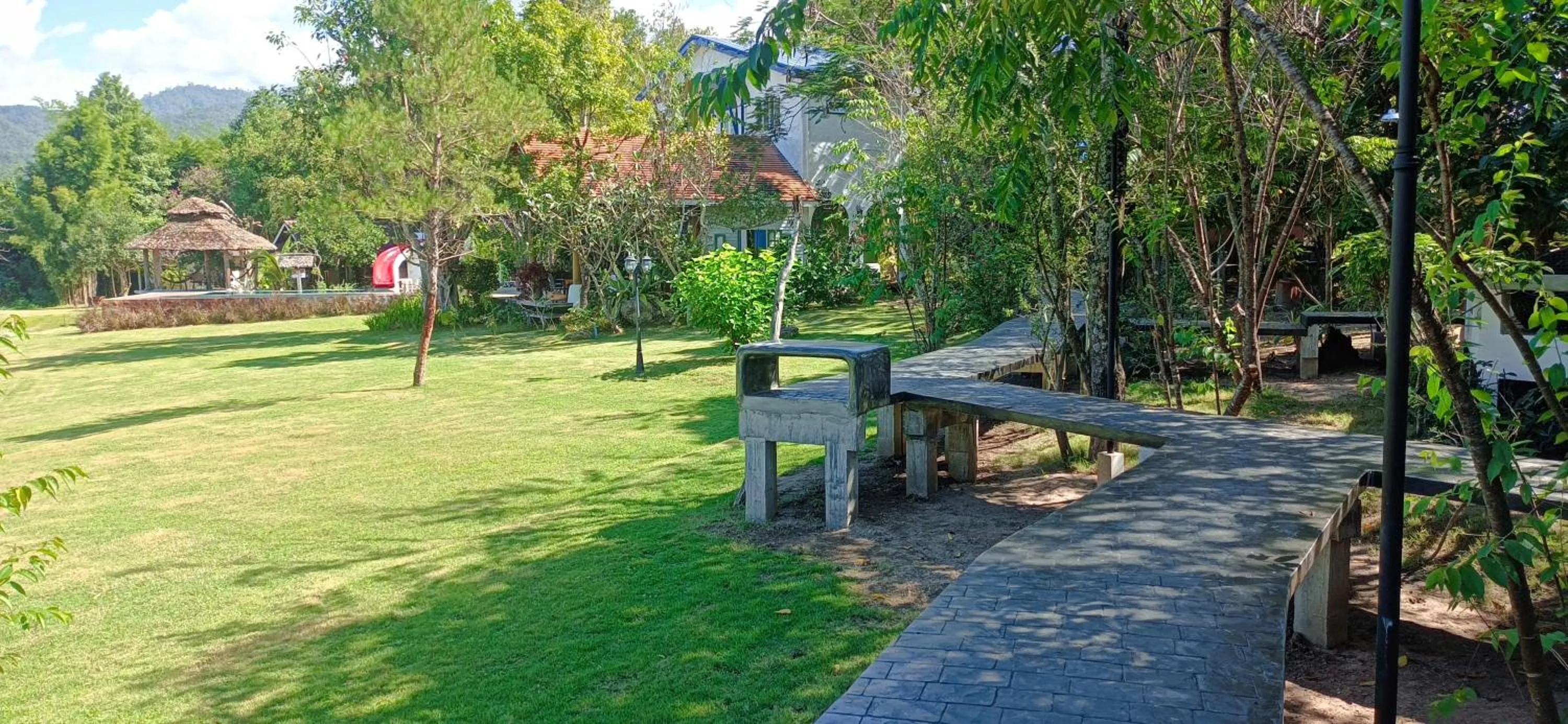 Day in KuadKhonThoe Pai Cottage