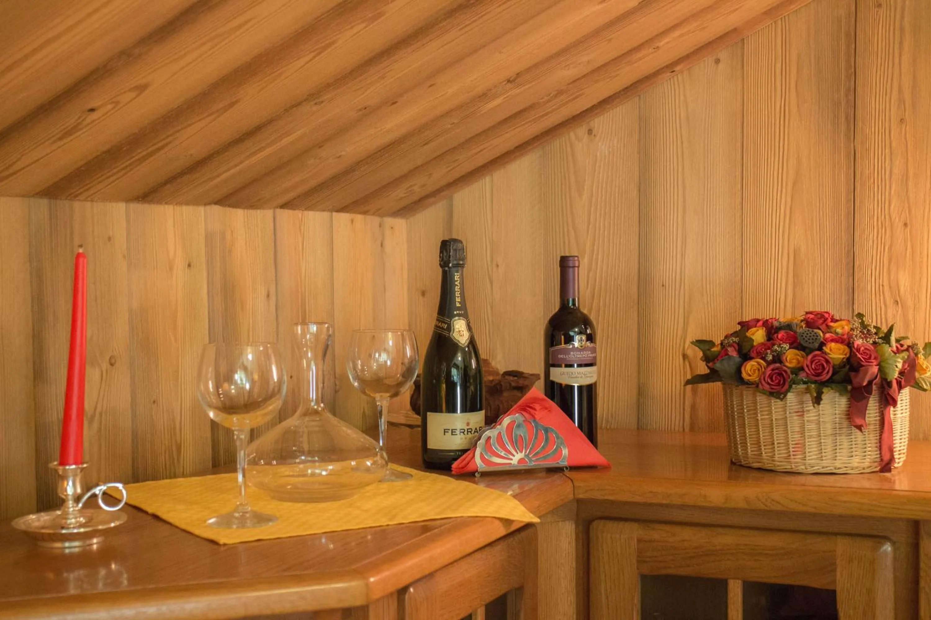 Drinks in Residence Petit Tibet