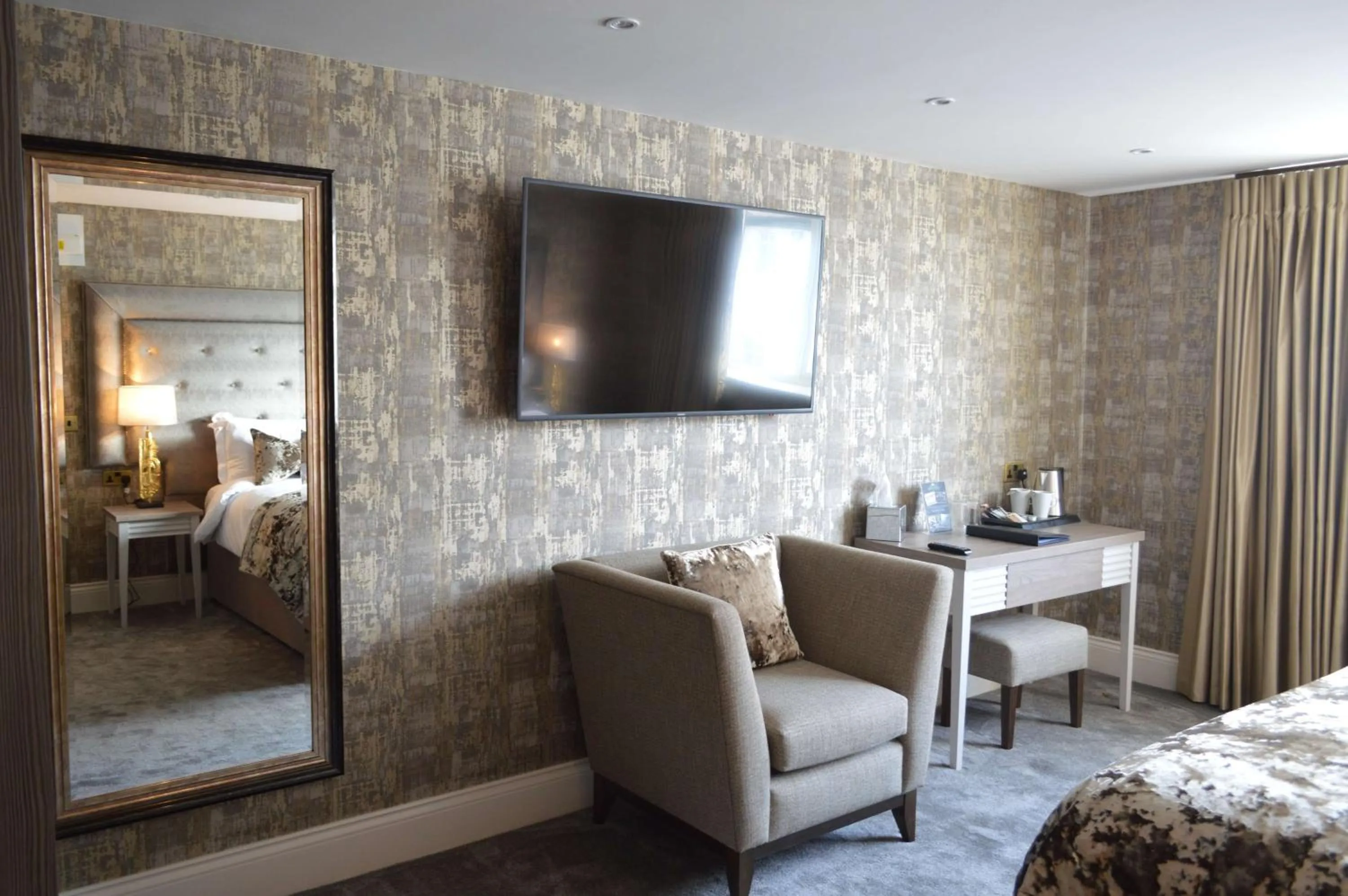 TV and multimedia, Bed in The Lord Street Hotel; BW Signature Collection