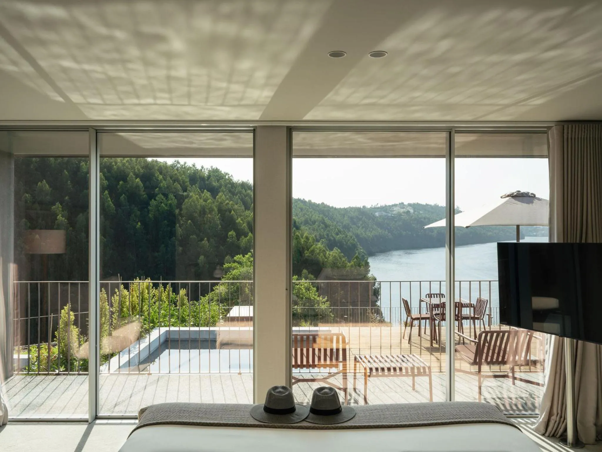 River view in Octant Douro