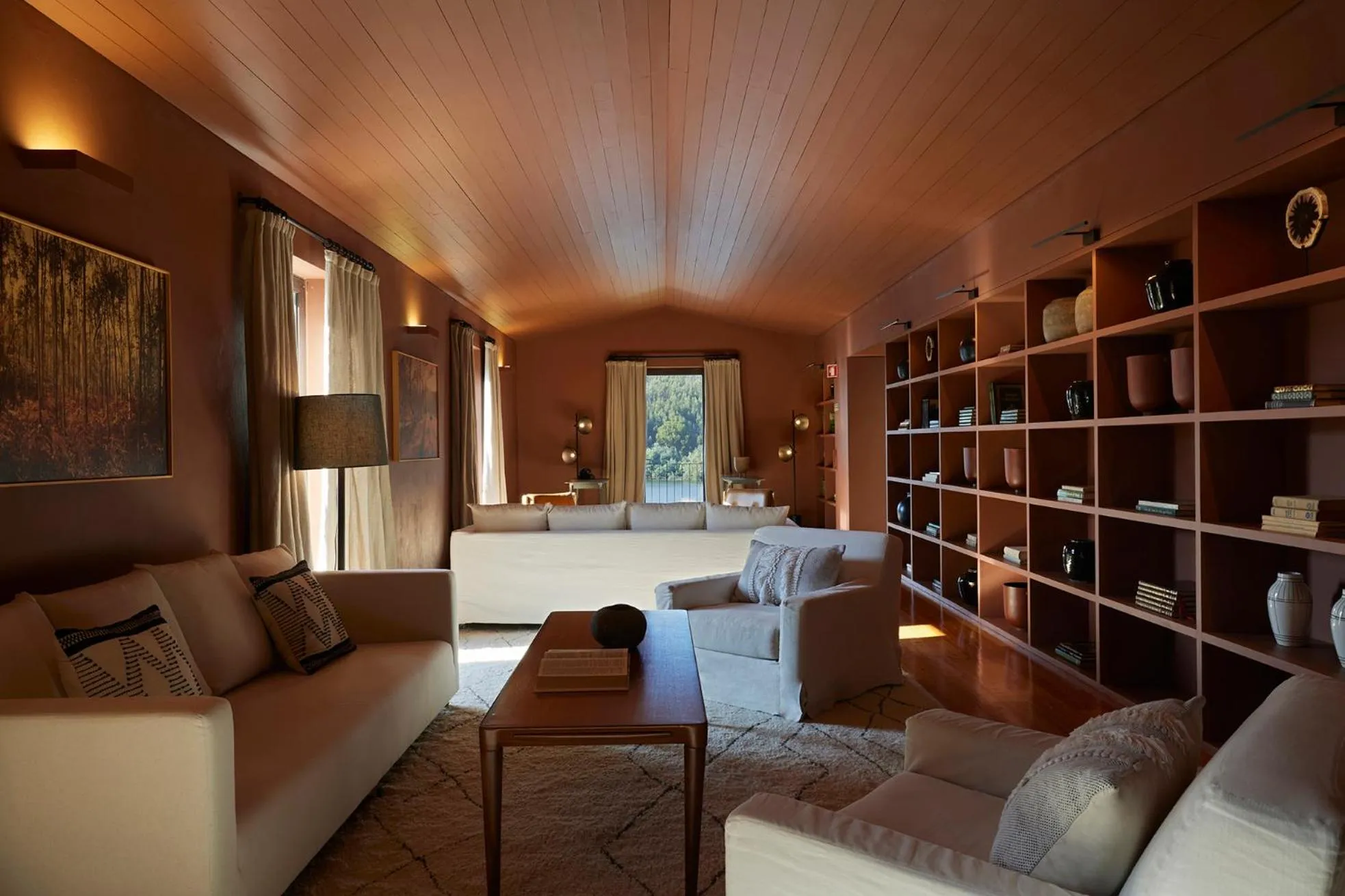 Library in Octant Douro