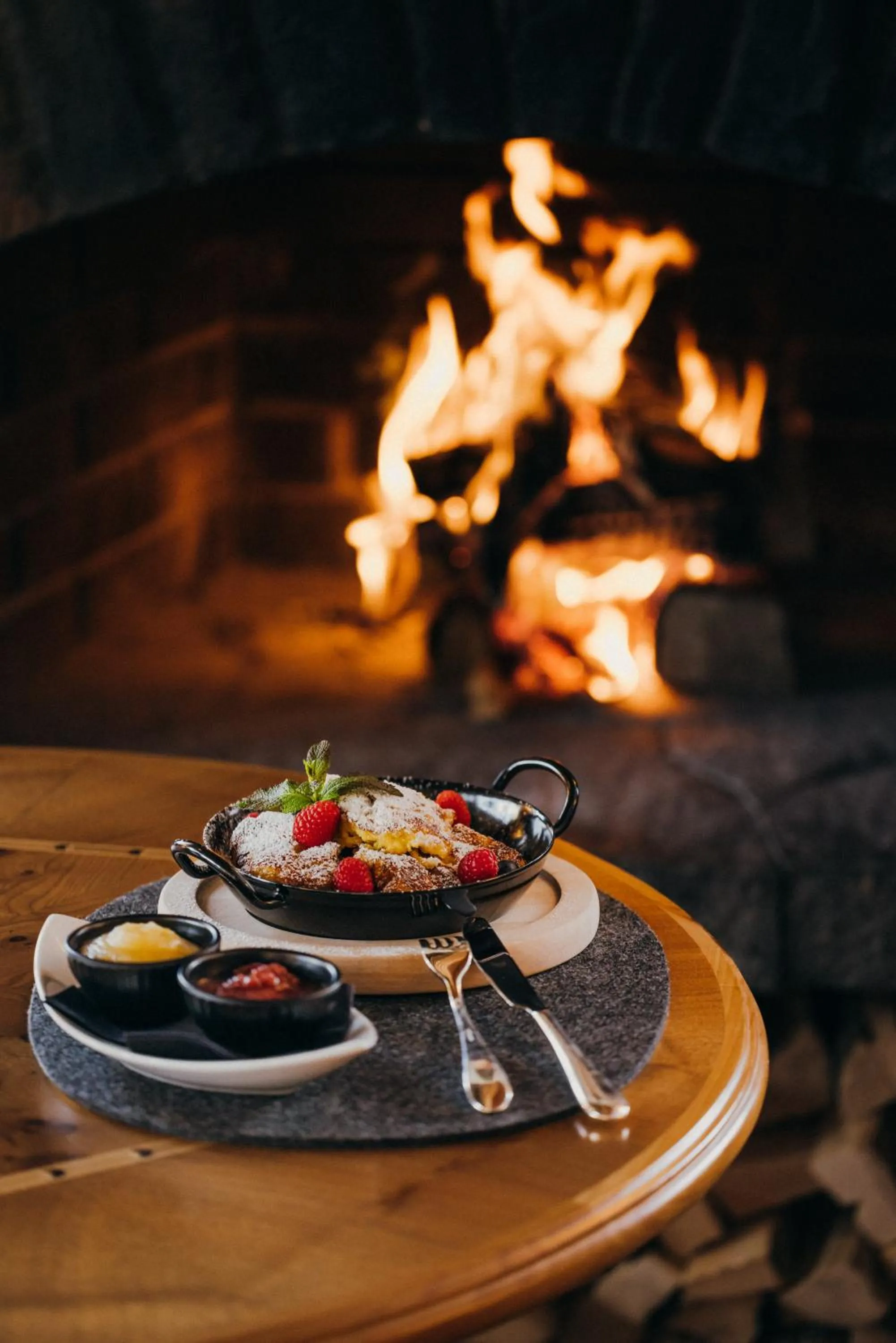 Restaurant/places to eat in Hotel Ulli