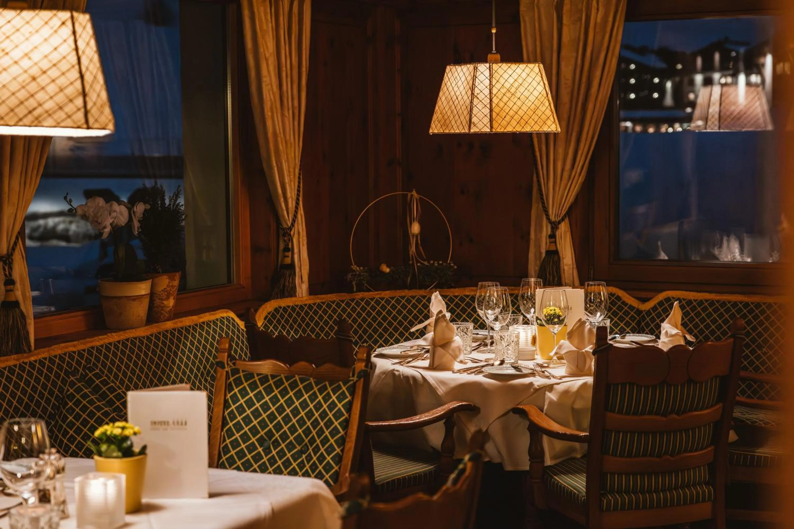 Restaurant/places to eat in Hotel Ulli