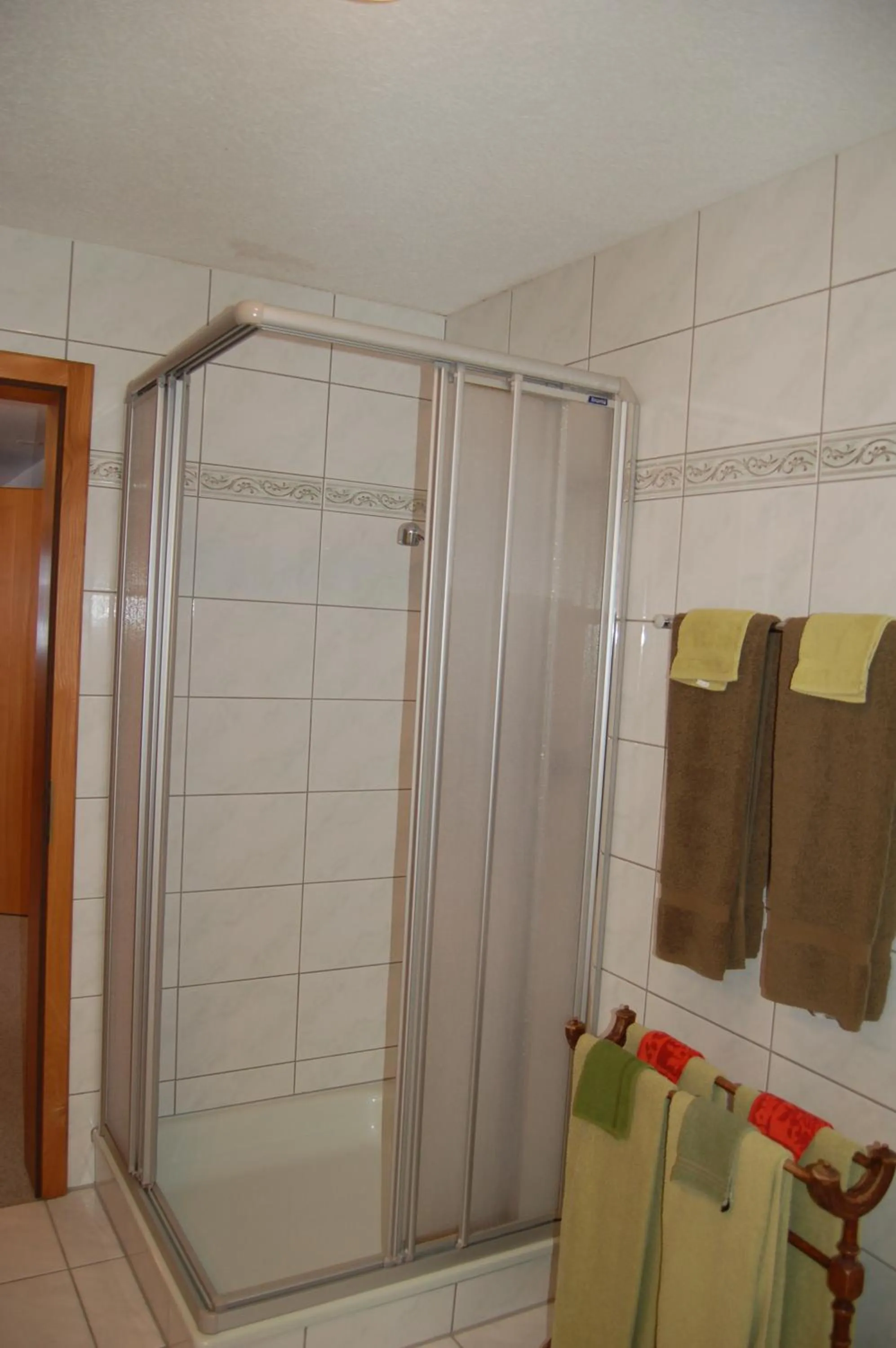 Bathroom in Gasthaus Schäfli