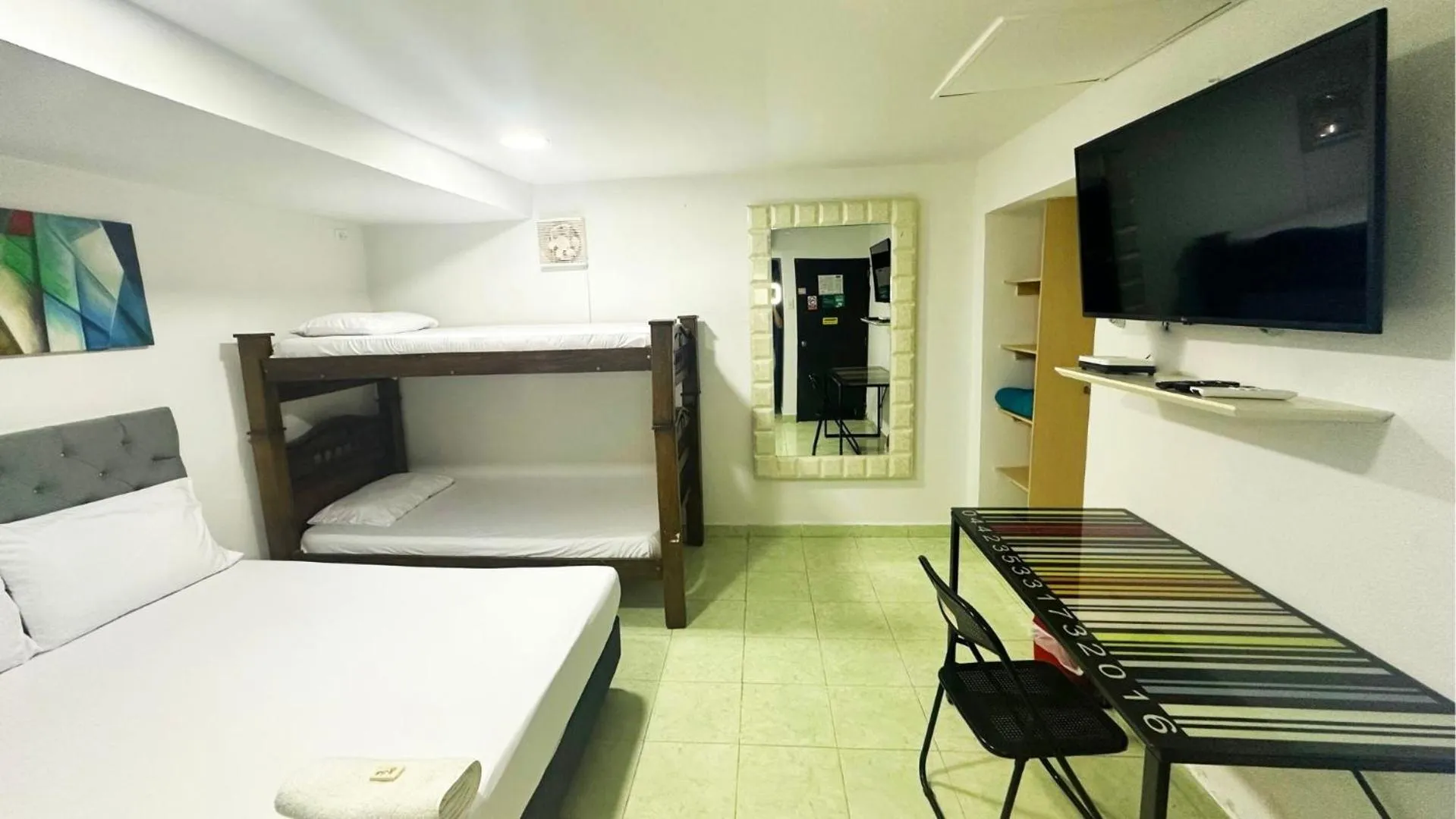 Photo of the whole room, Bed in Hotel Casa Paraiso