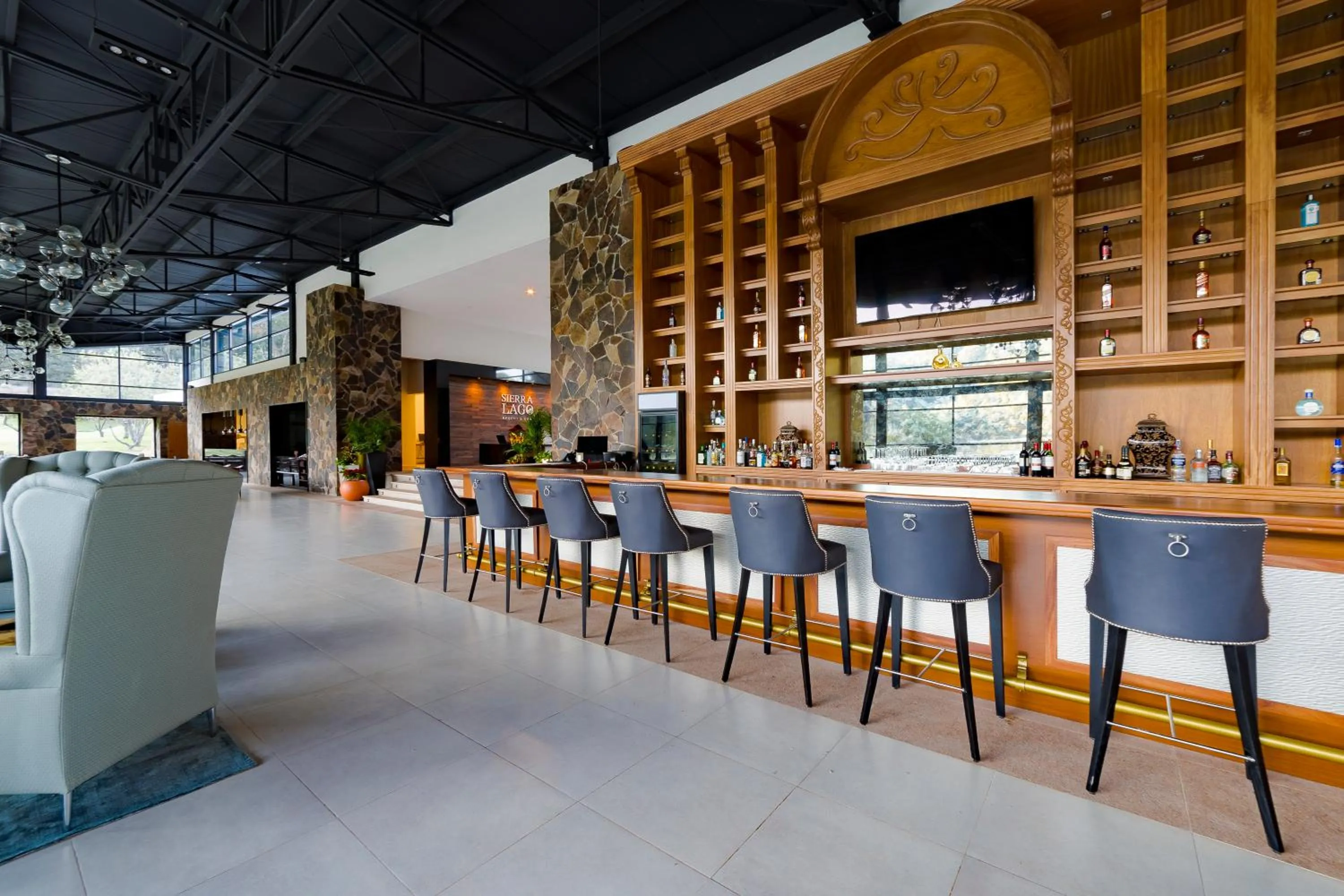 Lounge or bar in Sierra Lago
