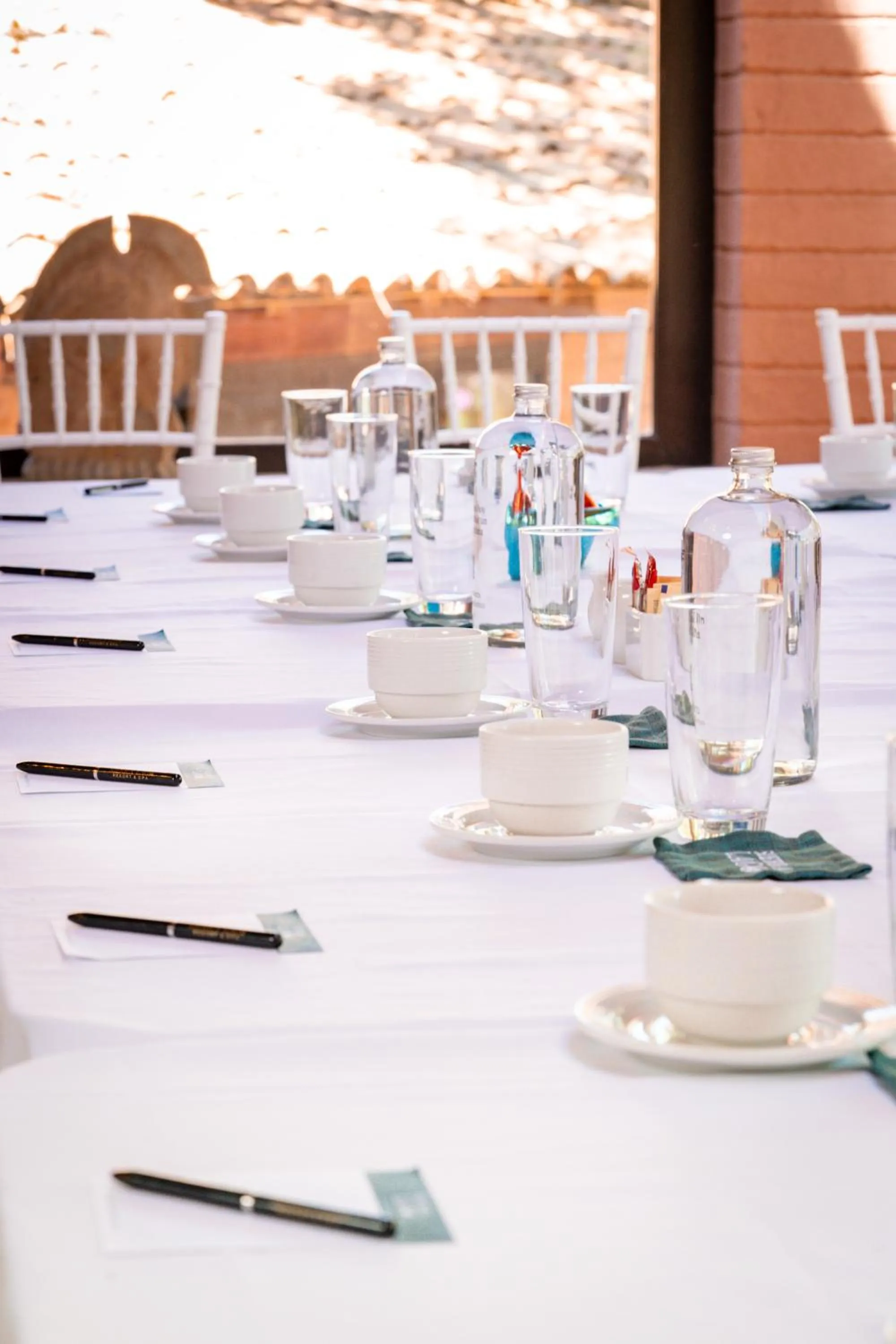 Business facilities in Sierra Lago