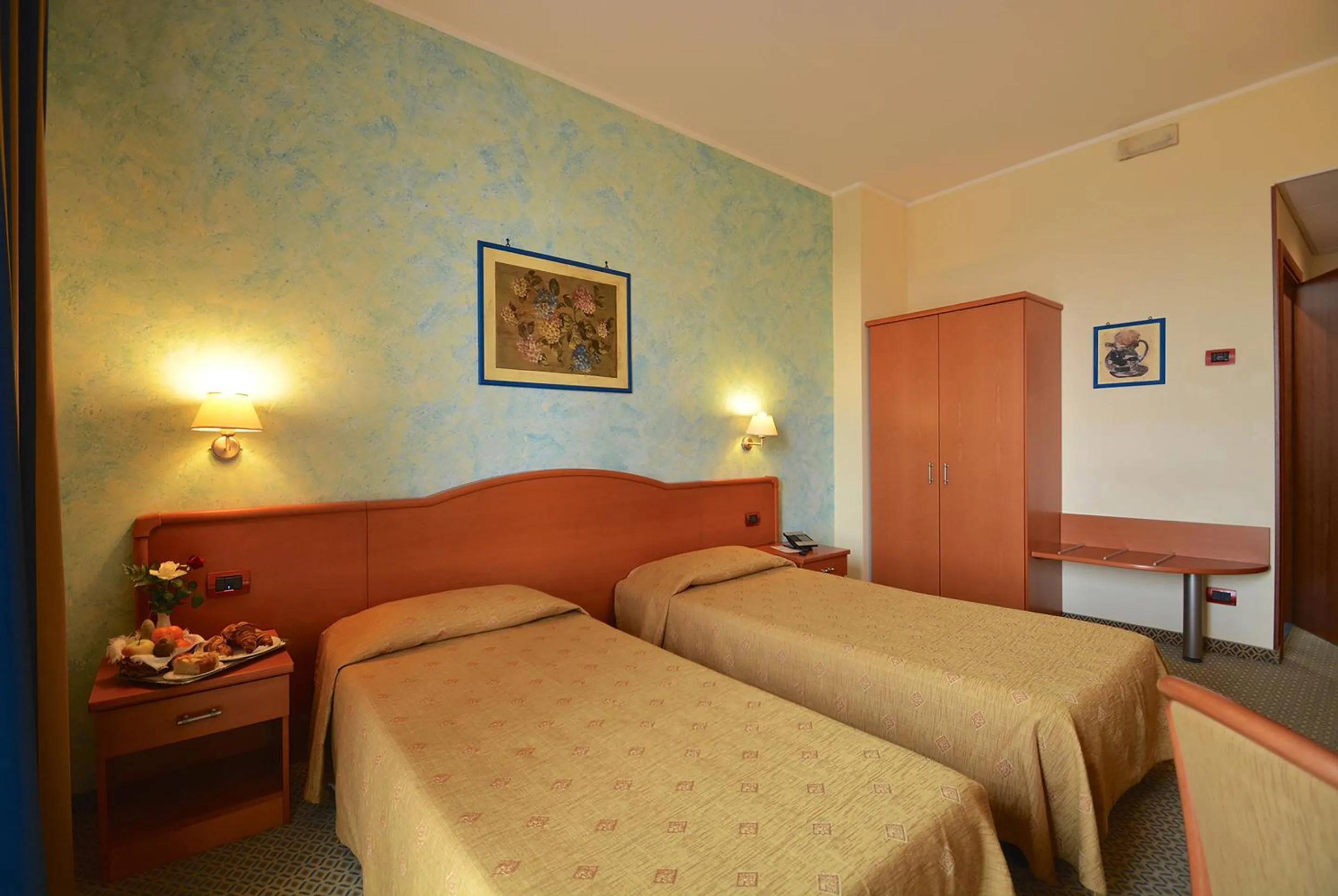 Bed in Hotel Brindor