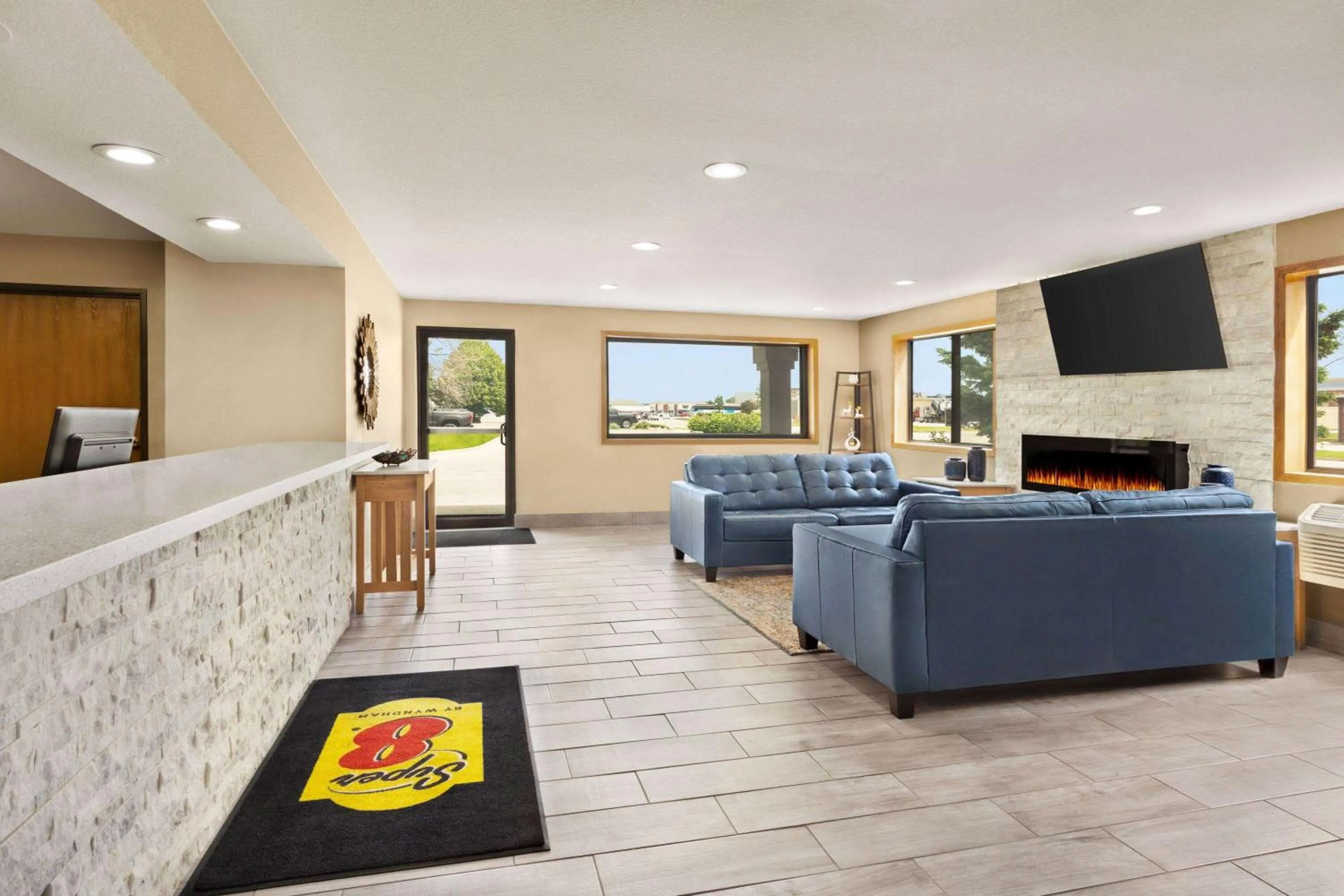 Lobby or reception in Super 8 by Wyndham Ankeny/Des Moines Area