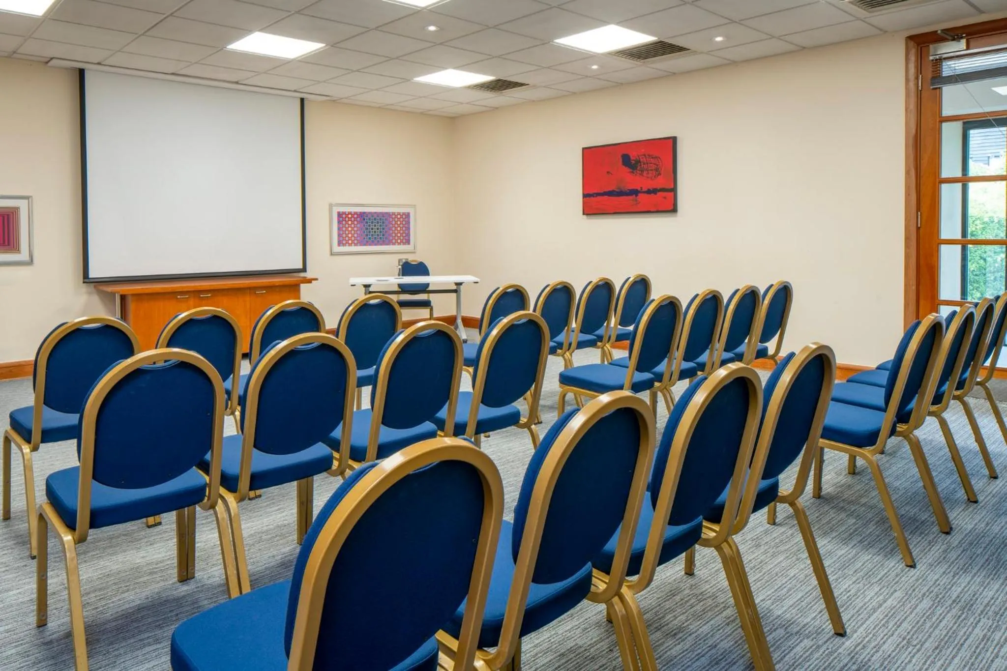 Meeting/conference room in Holiday Inn Cambridge by IHG