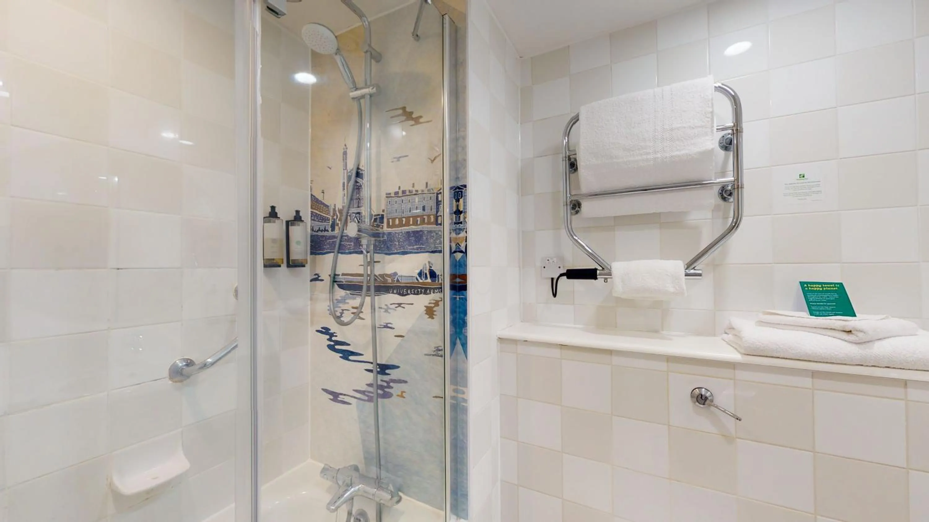 Photo of the whole room in Holiday Inn Cambridge by IHG