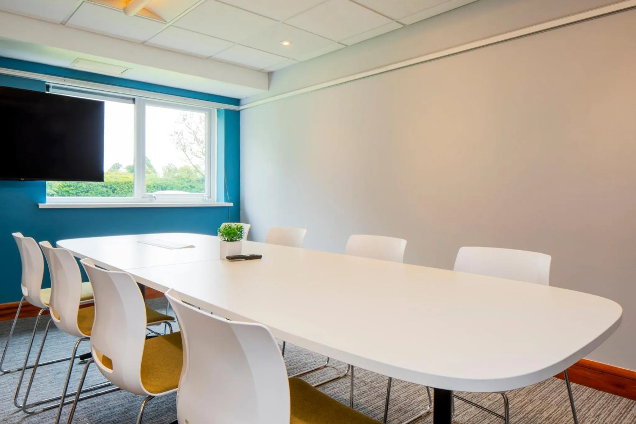 Meeting/conference room in Holiday Inn Cambridge by IHG