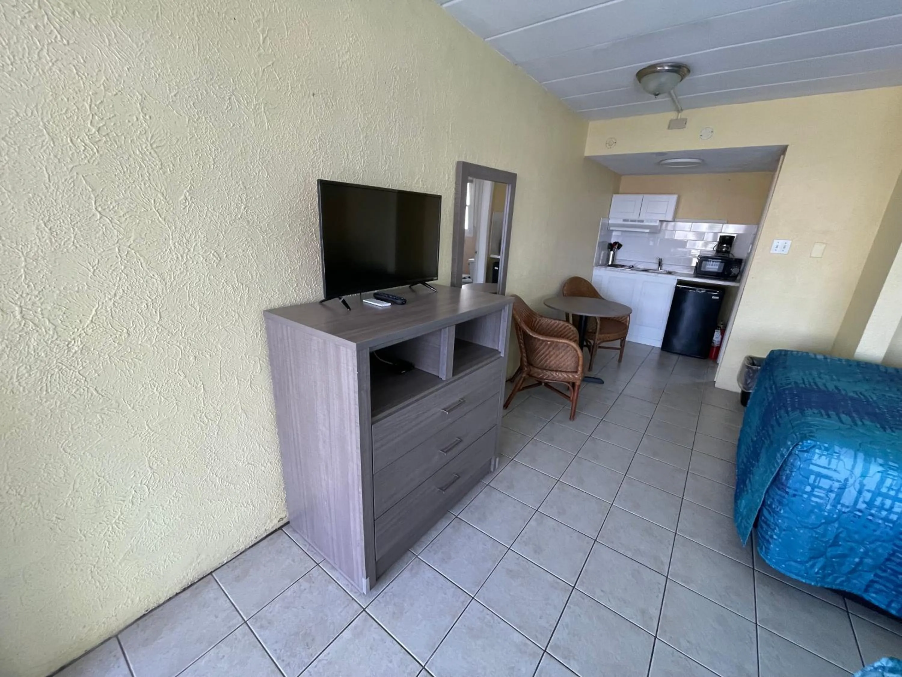 Bird of Paradise Motel