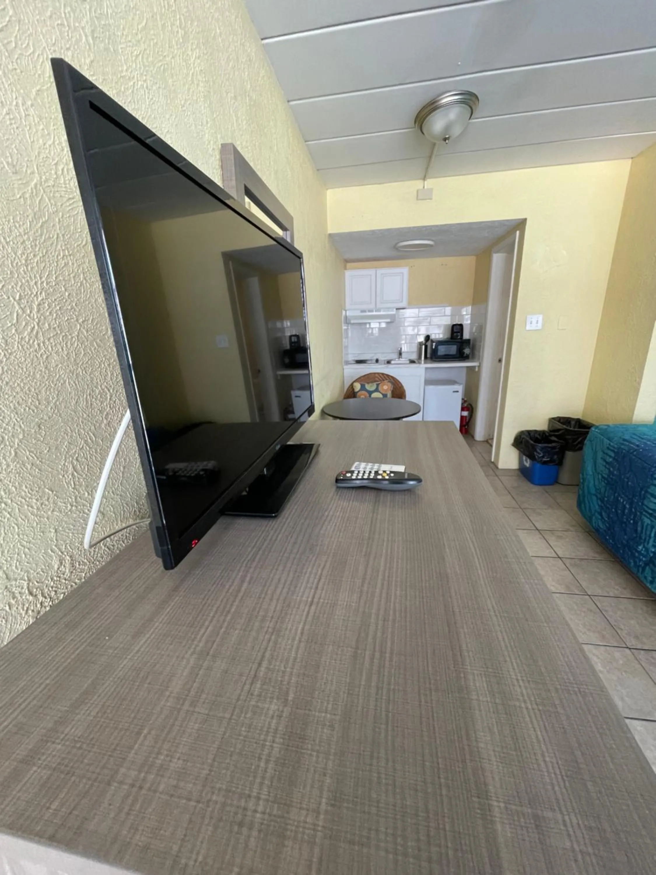 Bird of Paradise Motel