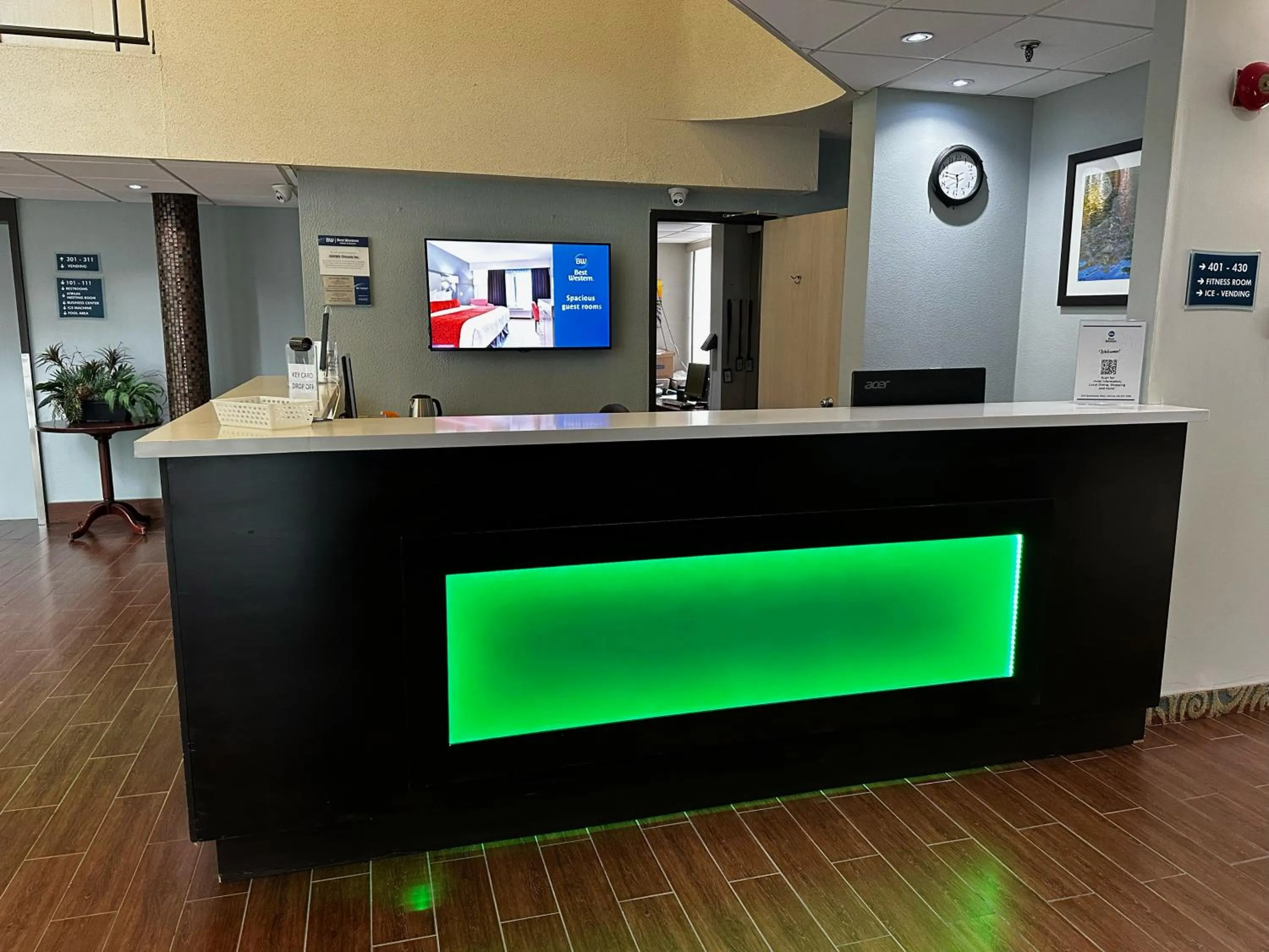 Lobby or reception in Best Western Little River Inn