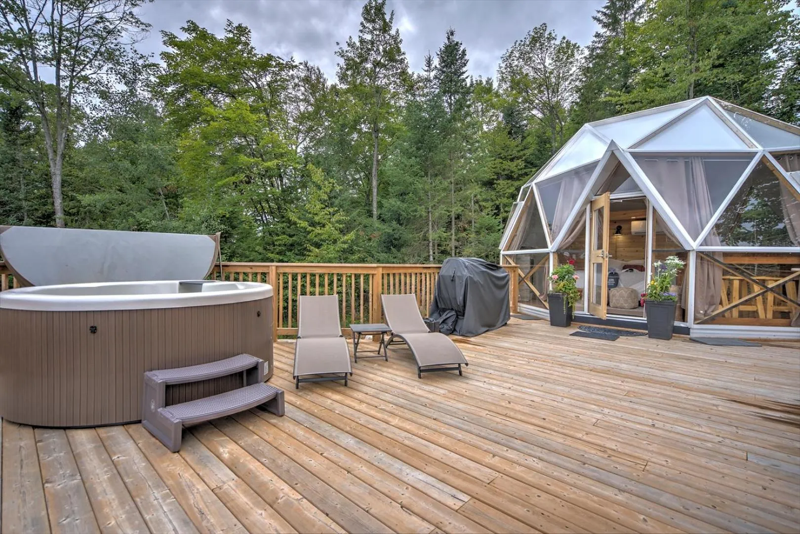 Balcony/Terrace in Lakeview Motel