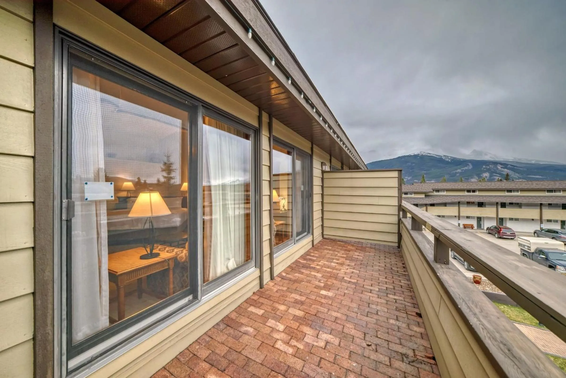 Balcony/Terrace in Jasper Inn & Suites by INNhotels