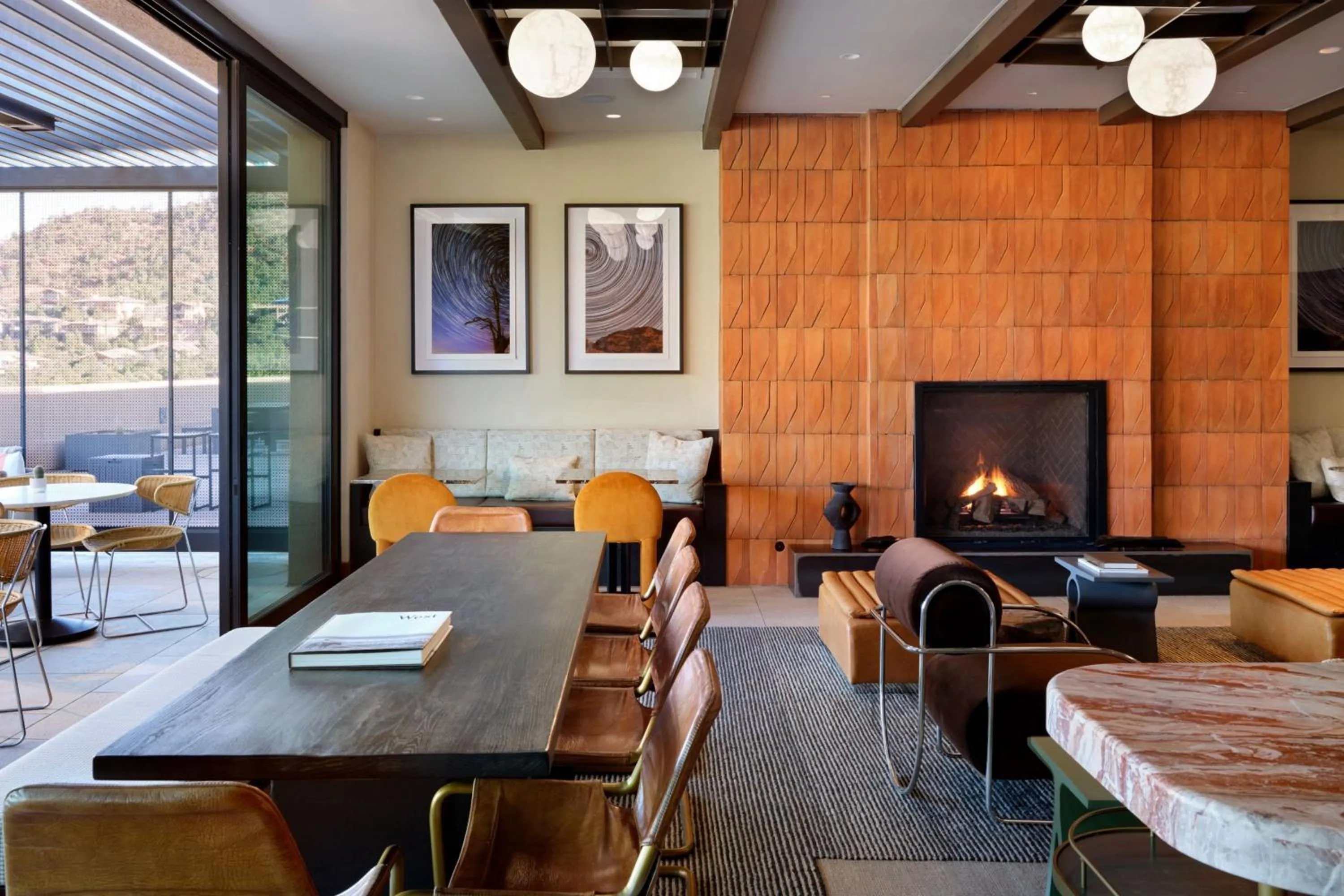 Lobby or reception in Sky Rock Sedona, a Tribute Portfolio Hotel