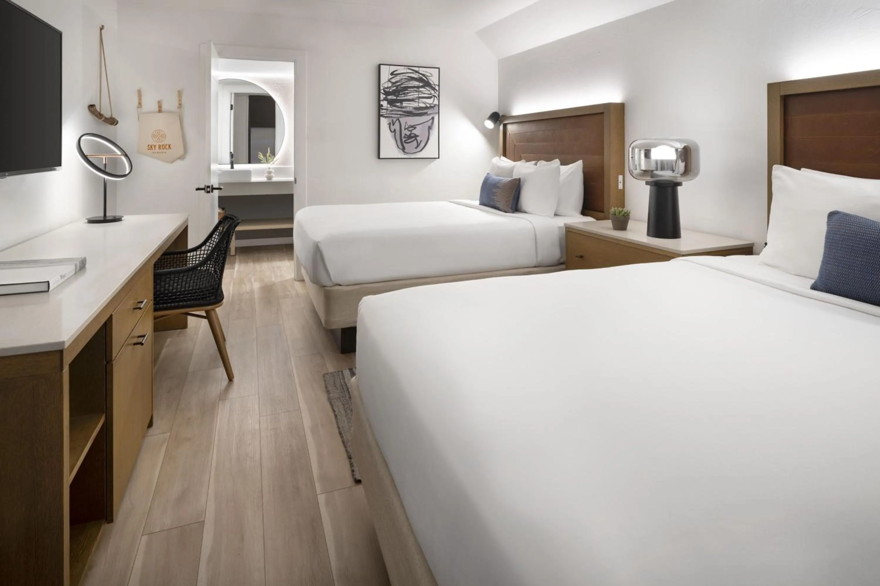 Photo of the whole room, Bed in Sky Rock Sedona, a Tribute Portfolio Hotel