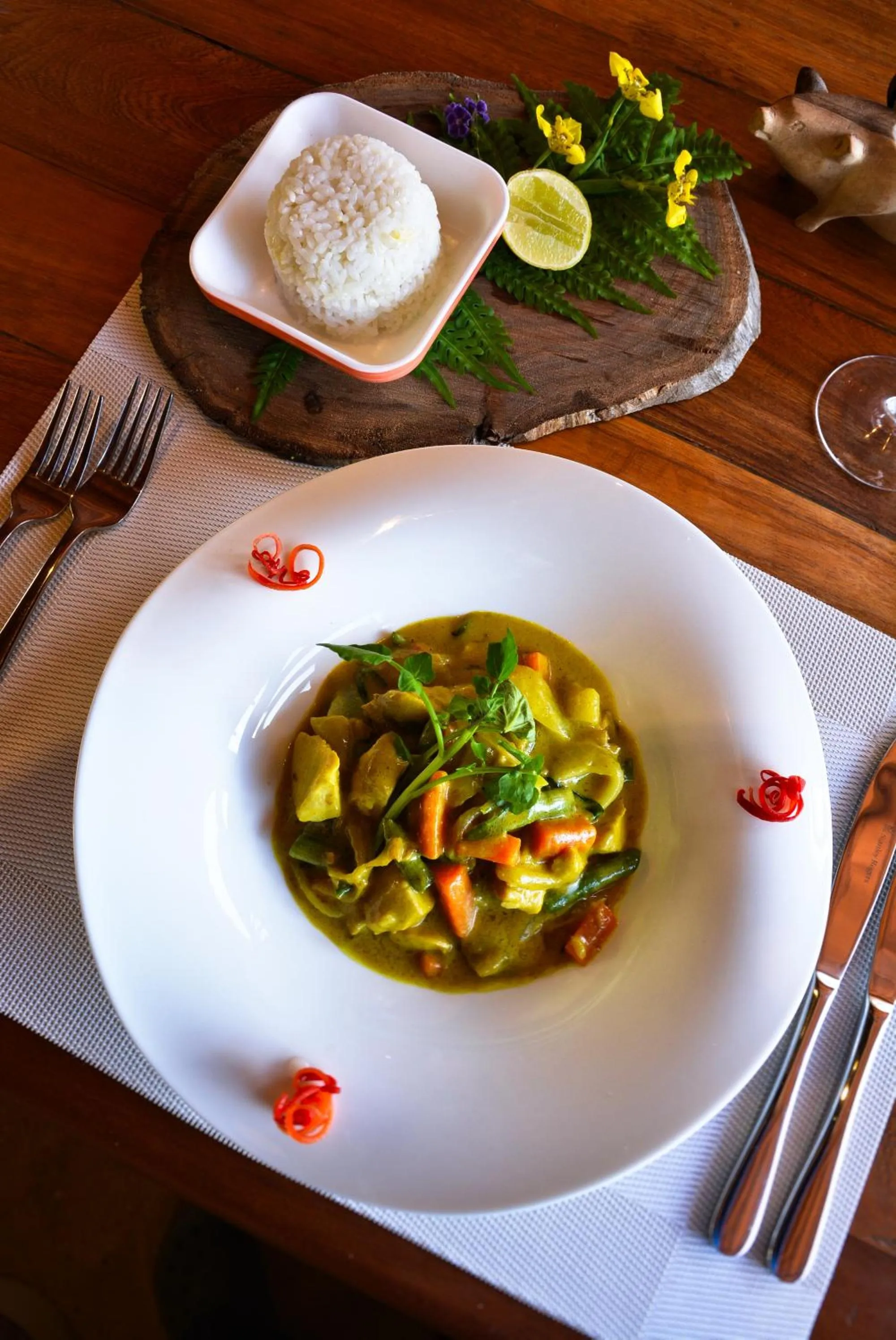 Restaurant/places to eat in Rockwater Resort