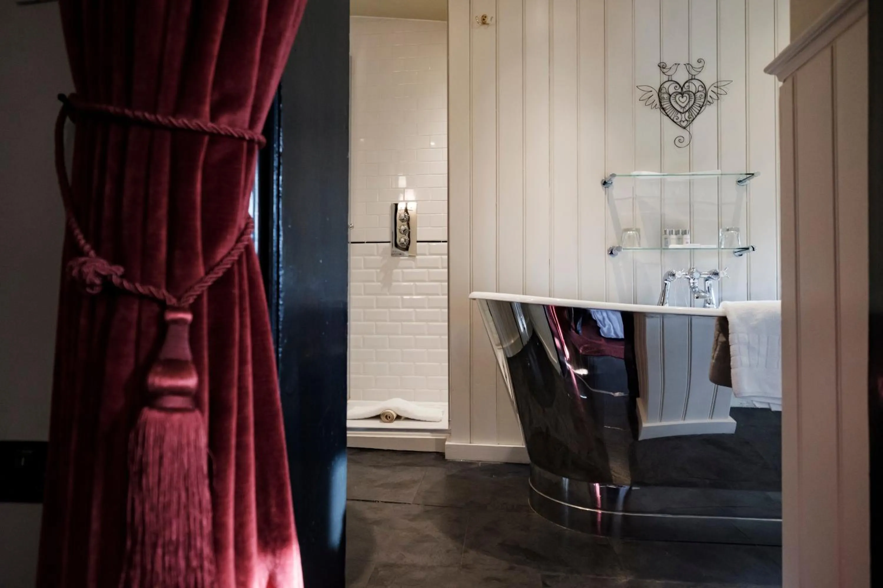 Bathroom in The White Swan Hotel