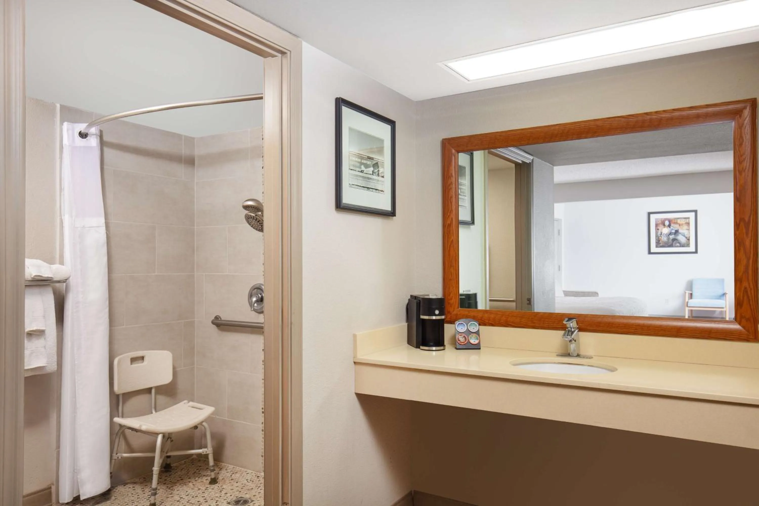 Bathroom in Best Western Plus King's Inn and Suites