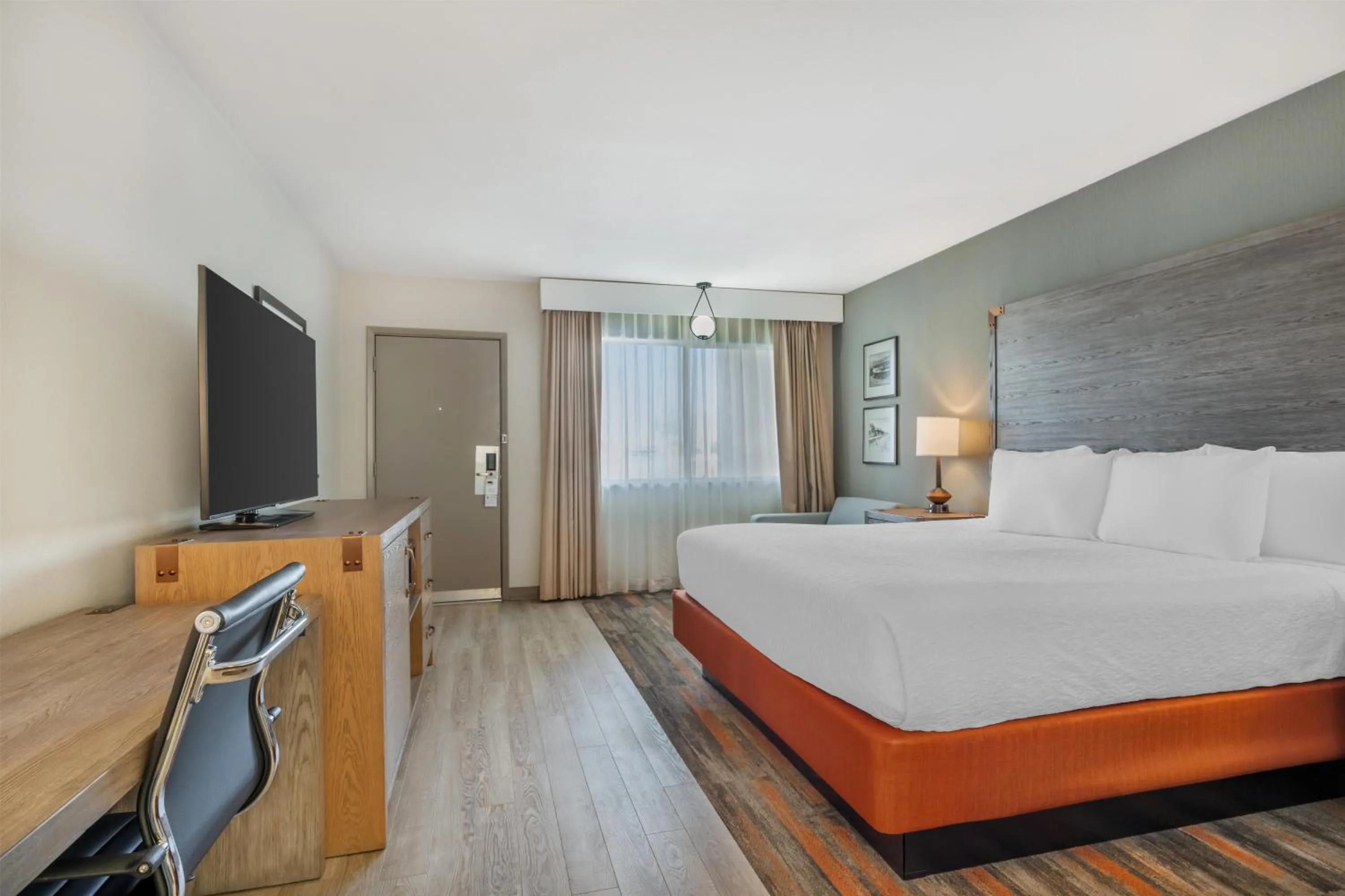 Bedroom, Bed in Best Western Plus King's Inn and Suites