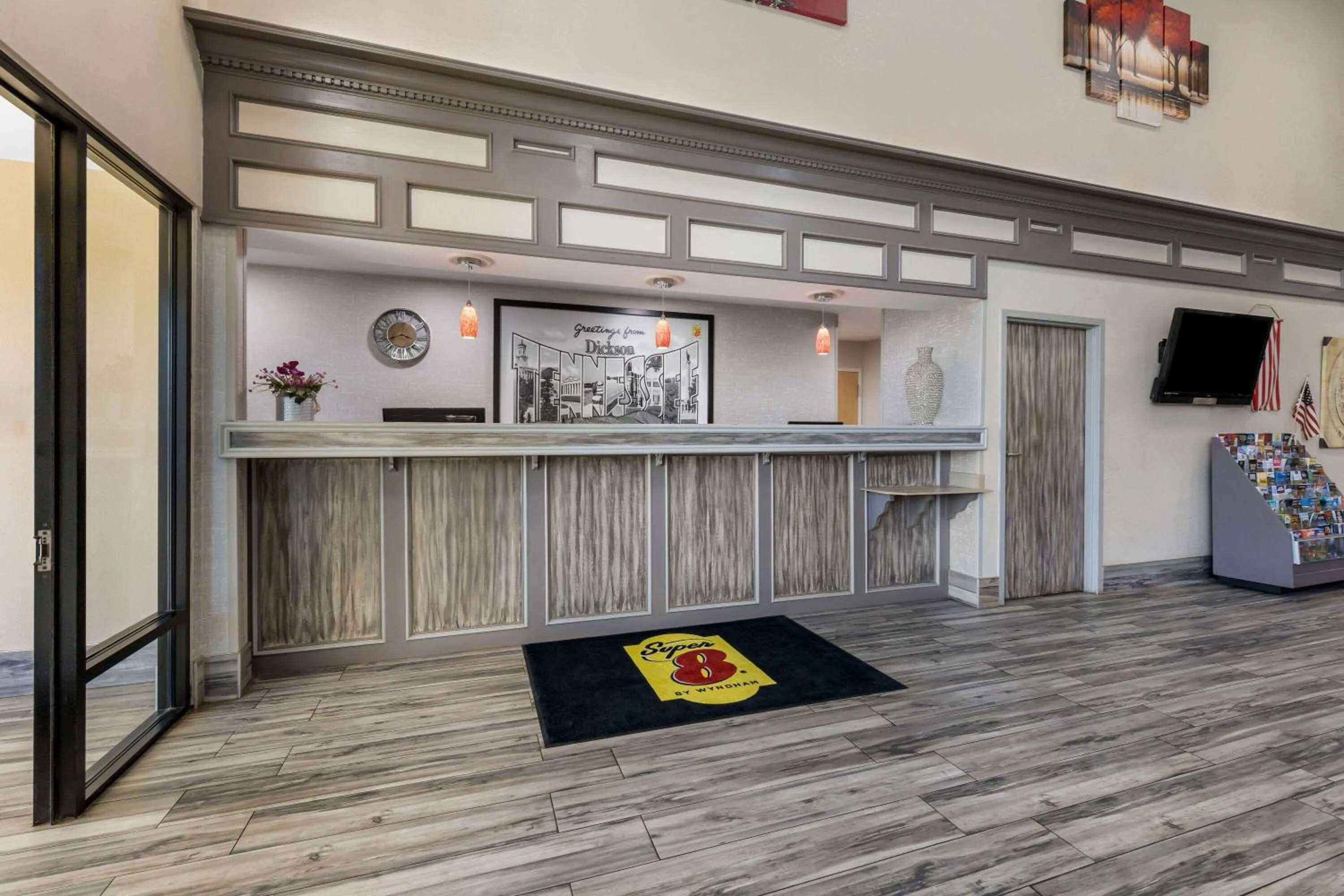 Lobby or reception in Super 8 by Wyndham Dickson