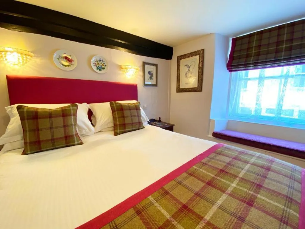 Bed in The White Hart Hotel